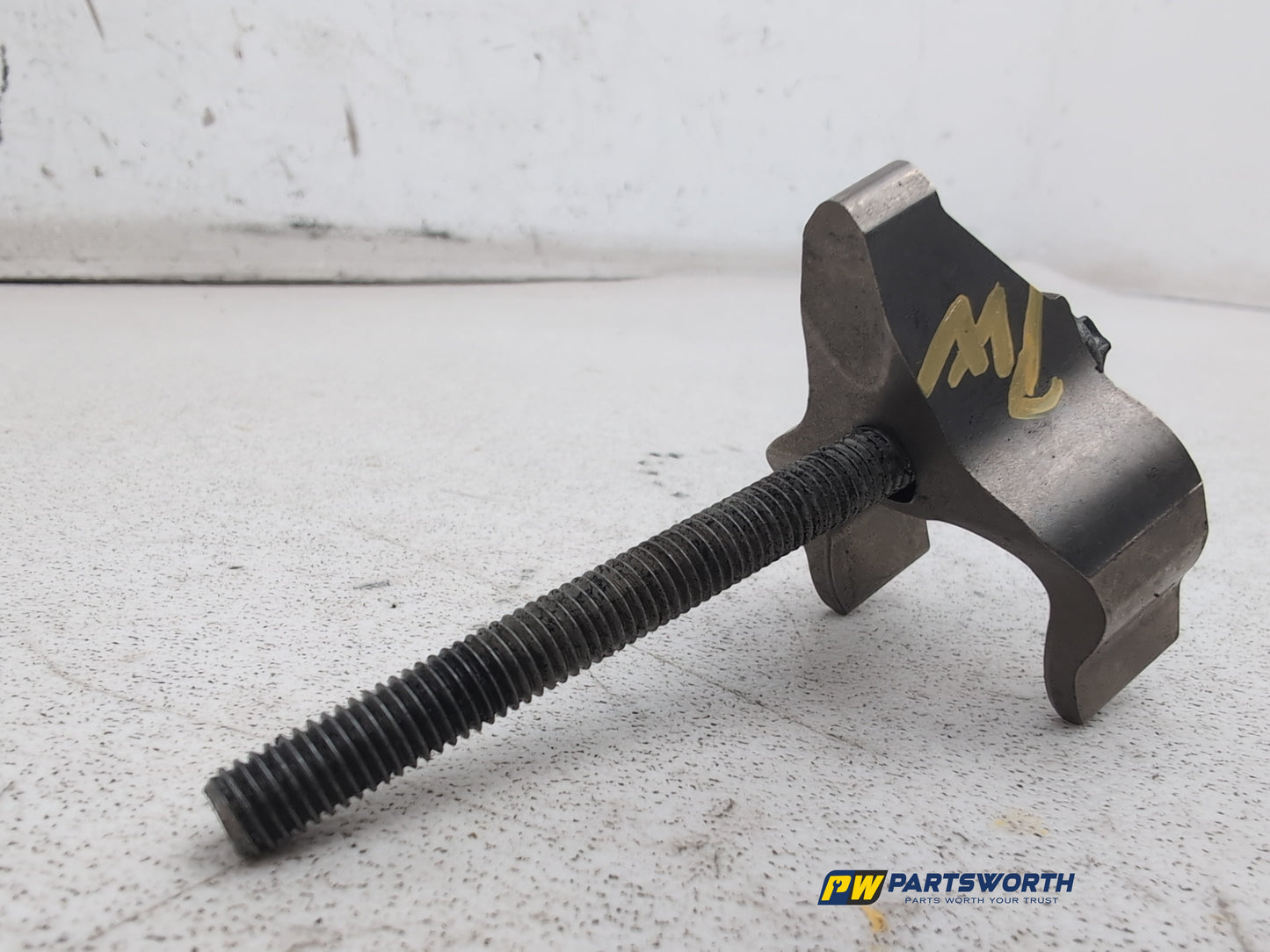 FUEL INJECTOR COVER ENGINE TRIM 3