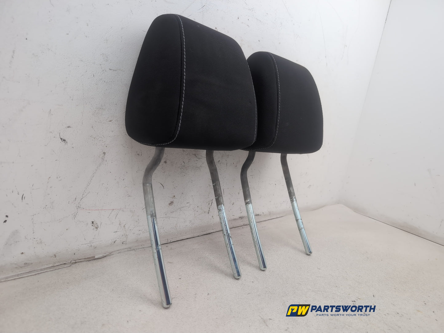Headrest Front Pair 3