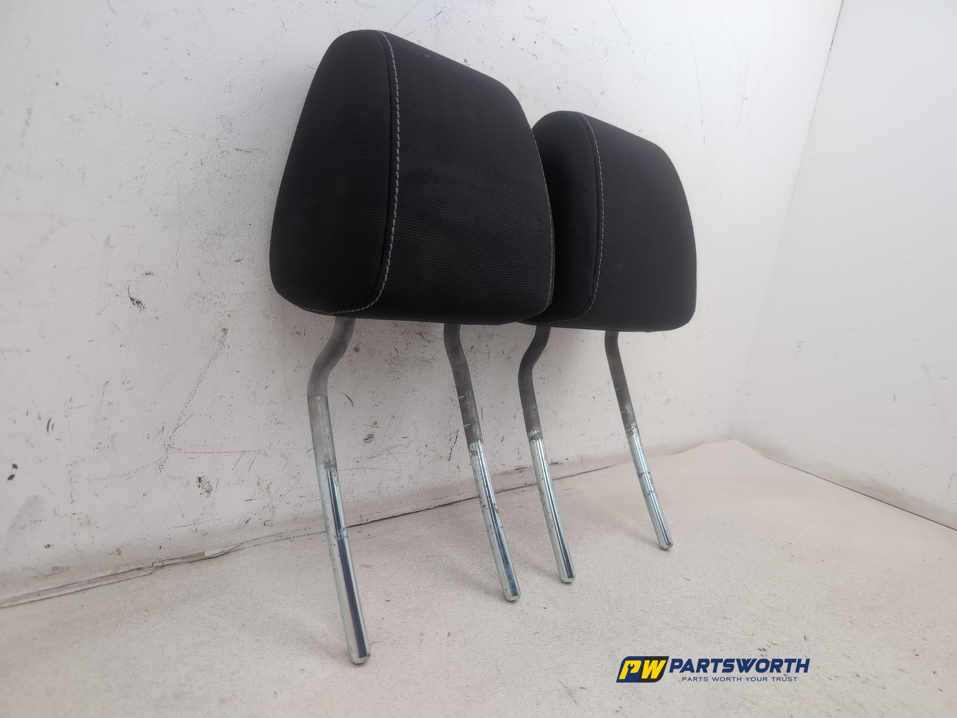 Headrest Front Pair 3