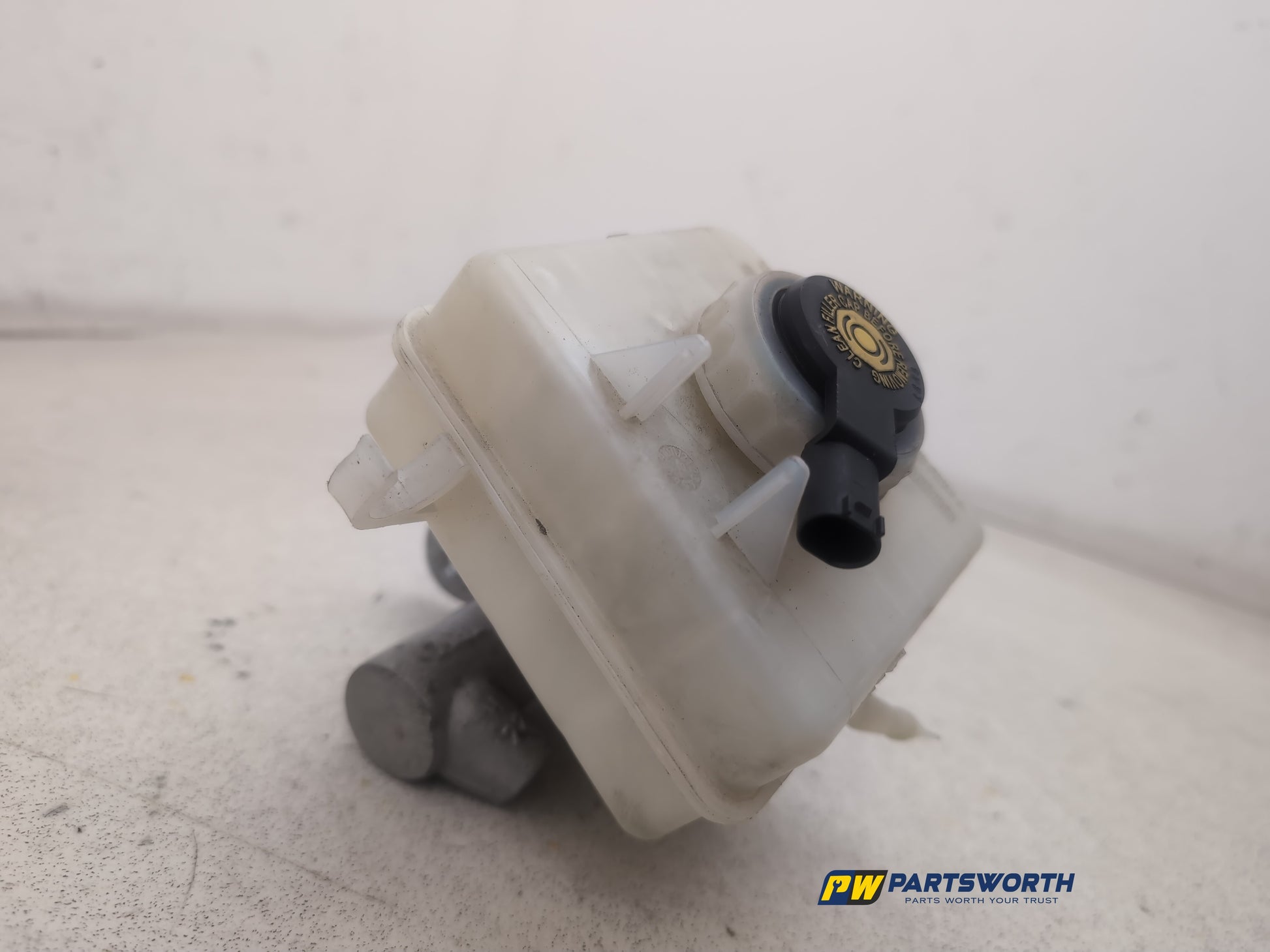 Brake Master Cylinder Assembly 3
