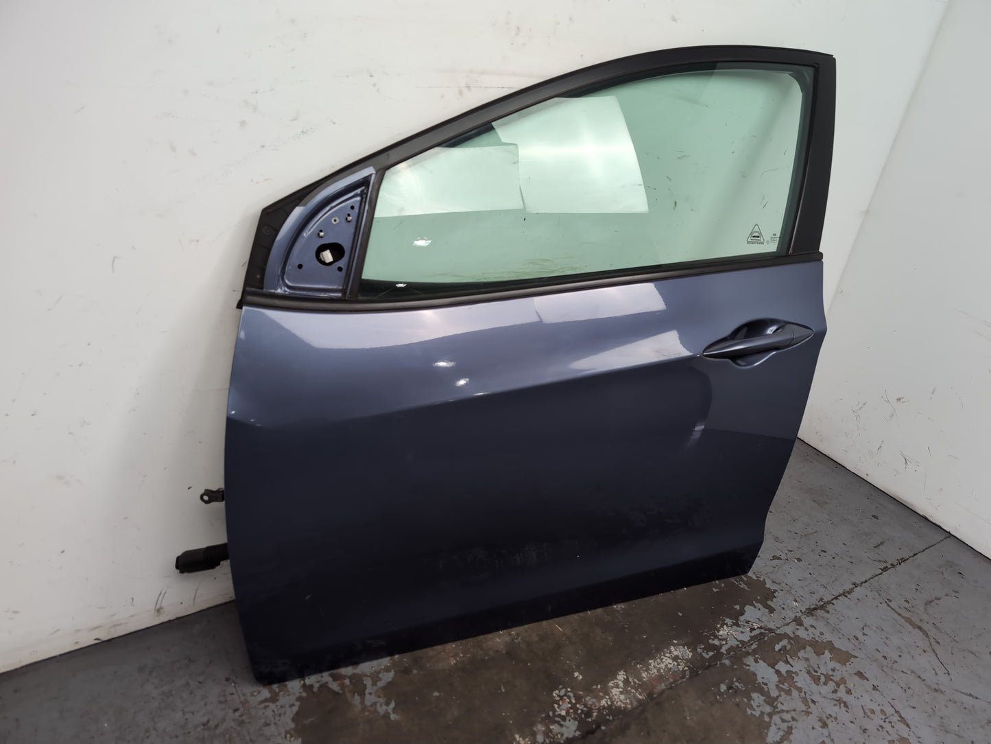 Door Front LH 3