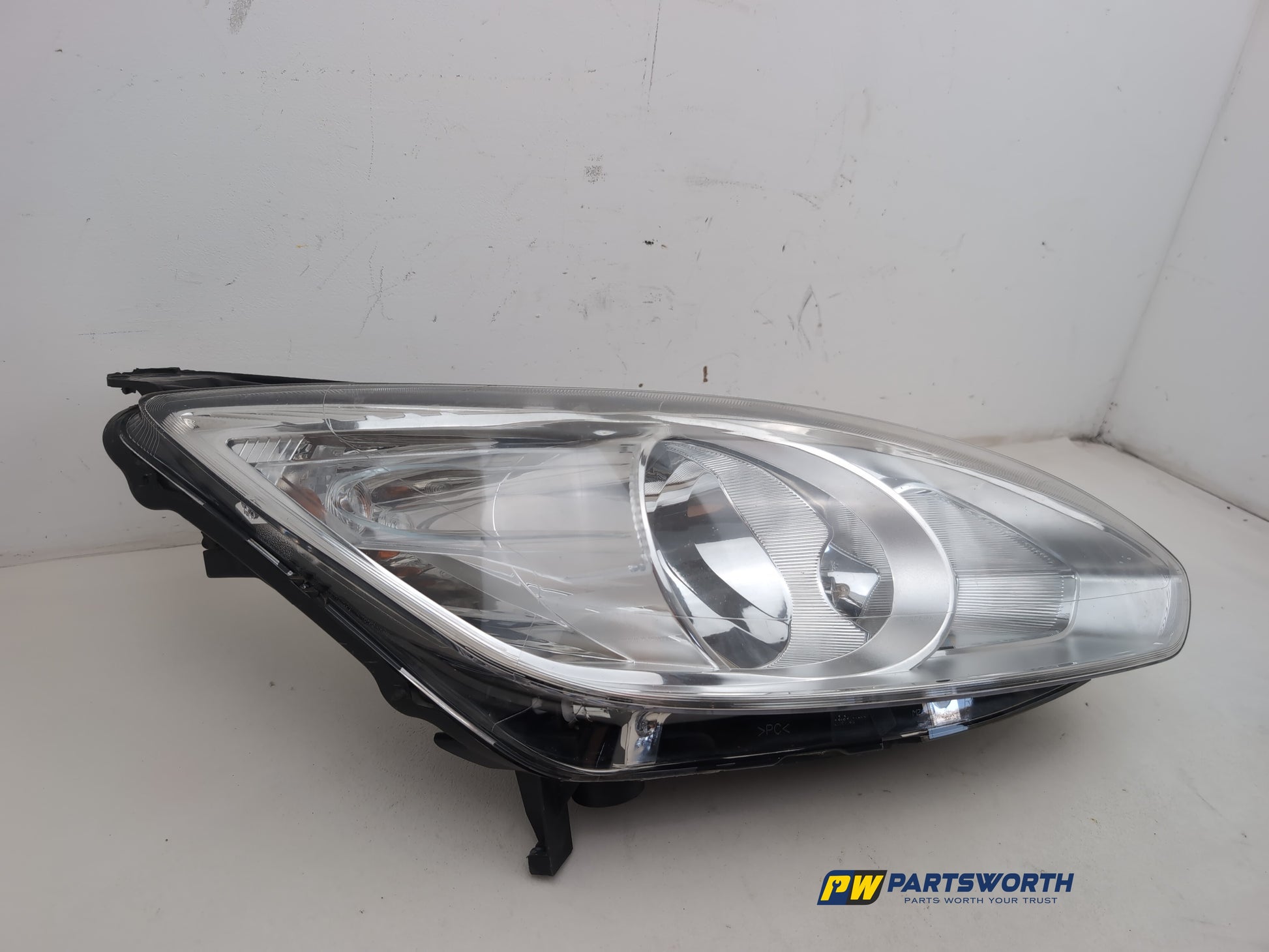 Headlamp RH 3