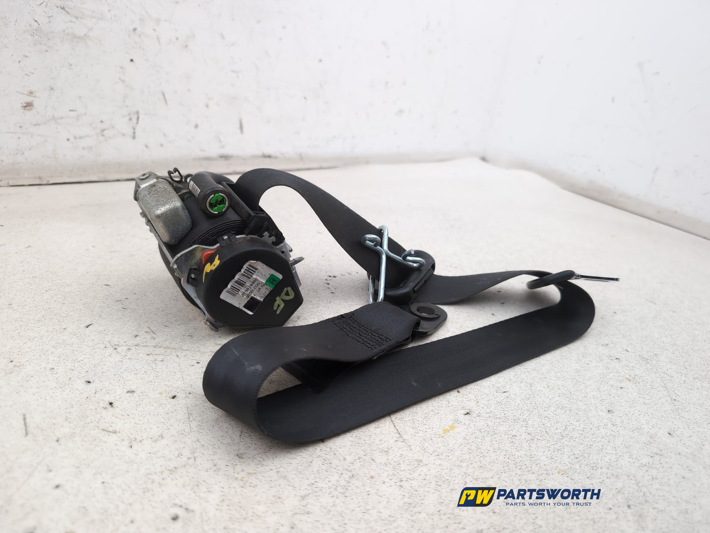 Seat Belt Front RH 3