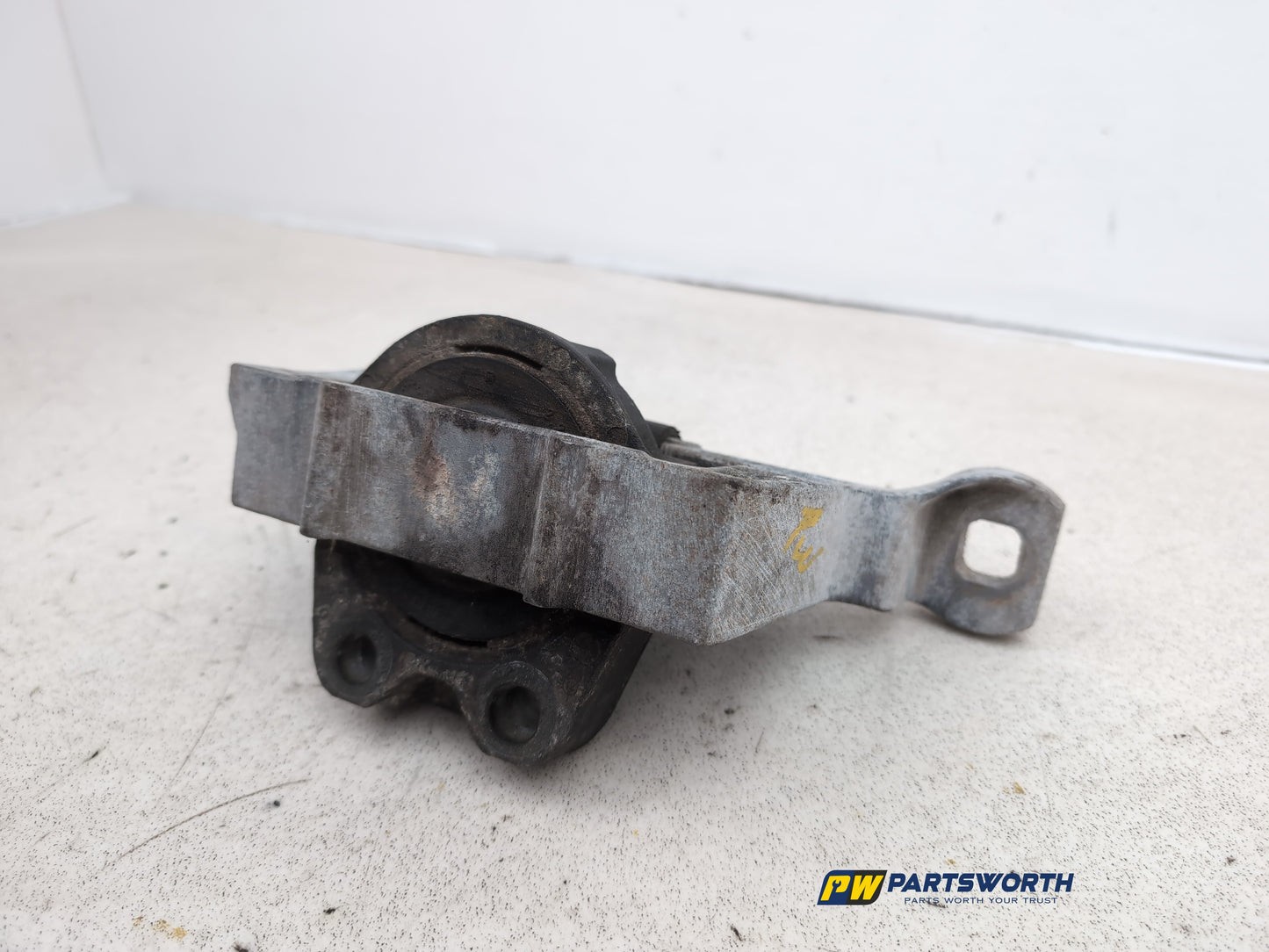 Engine Mounting RH 3
