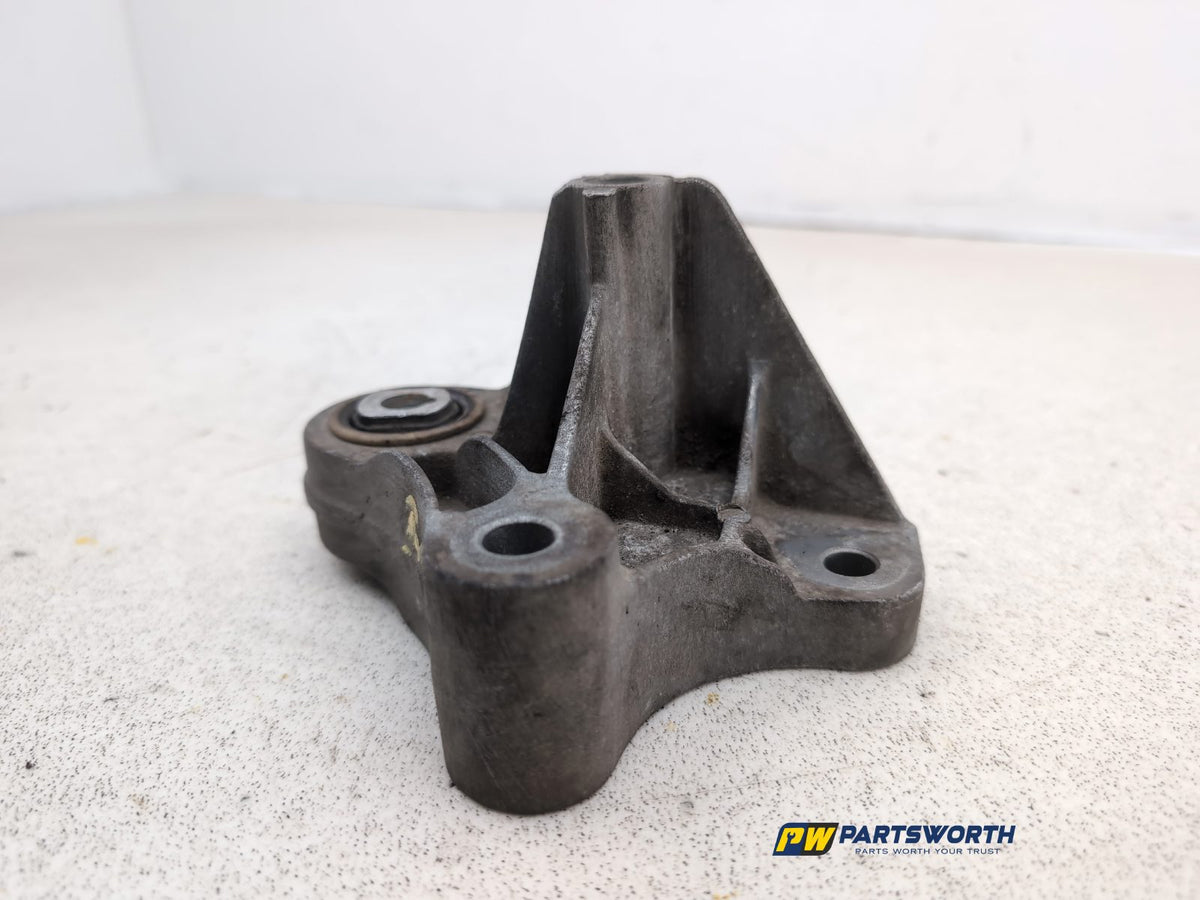 Transmission Mounting Bracket 3