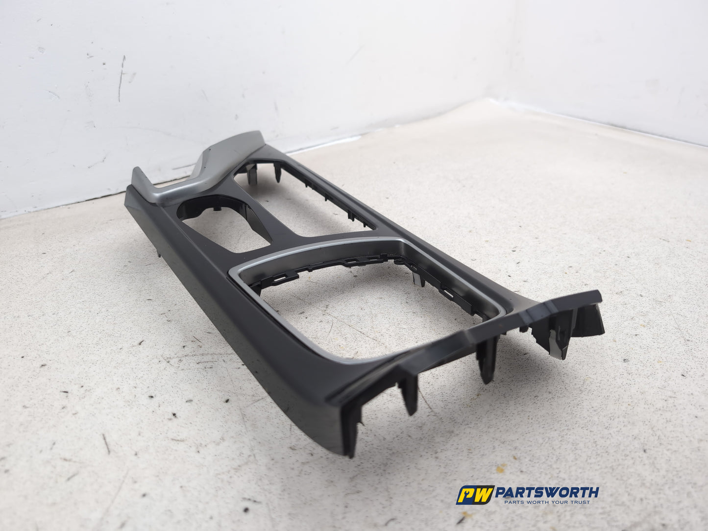 Centre Console Trim  3