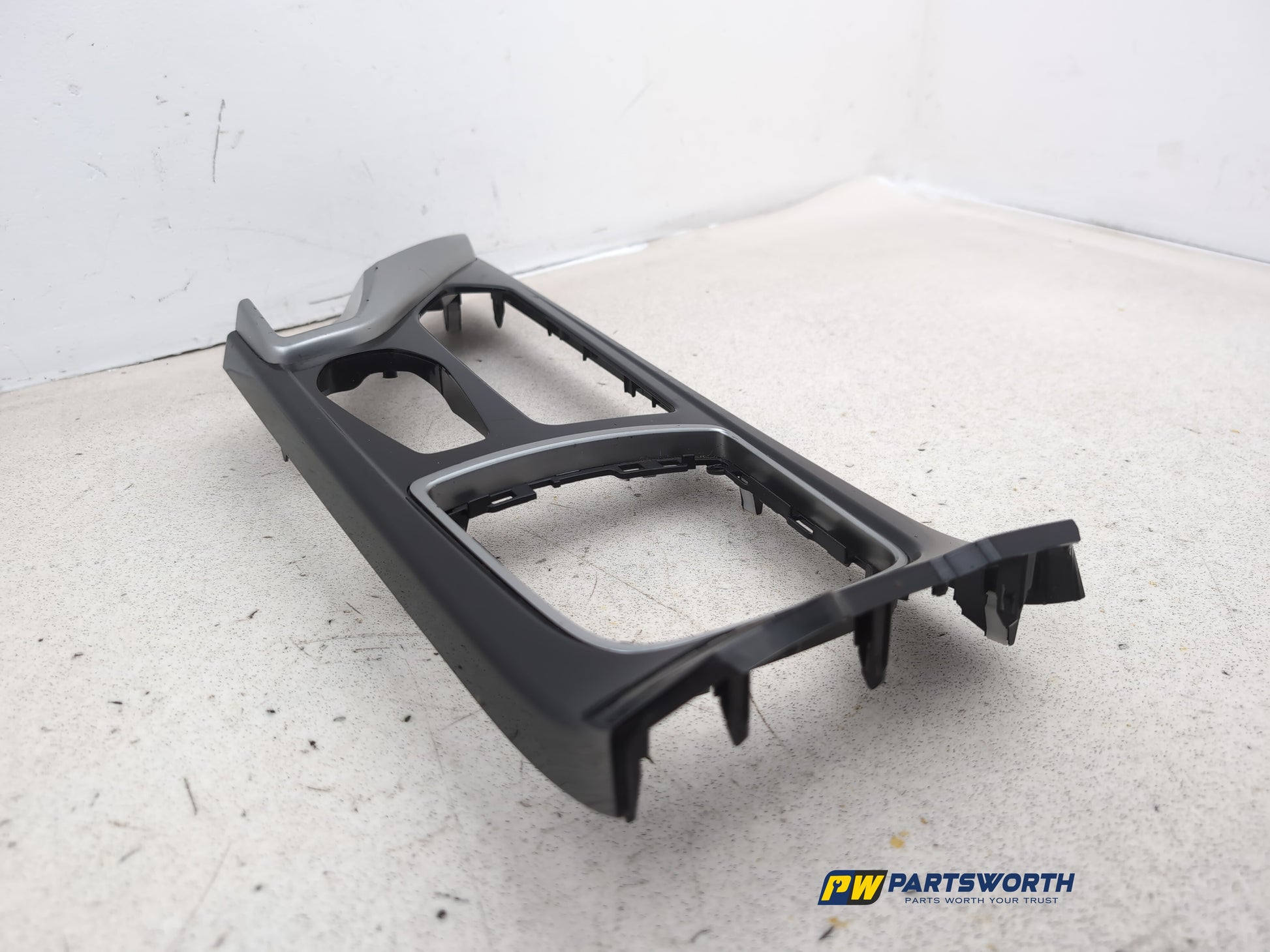 Centre Console Trim  3
