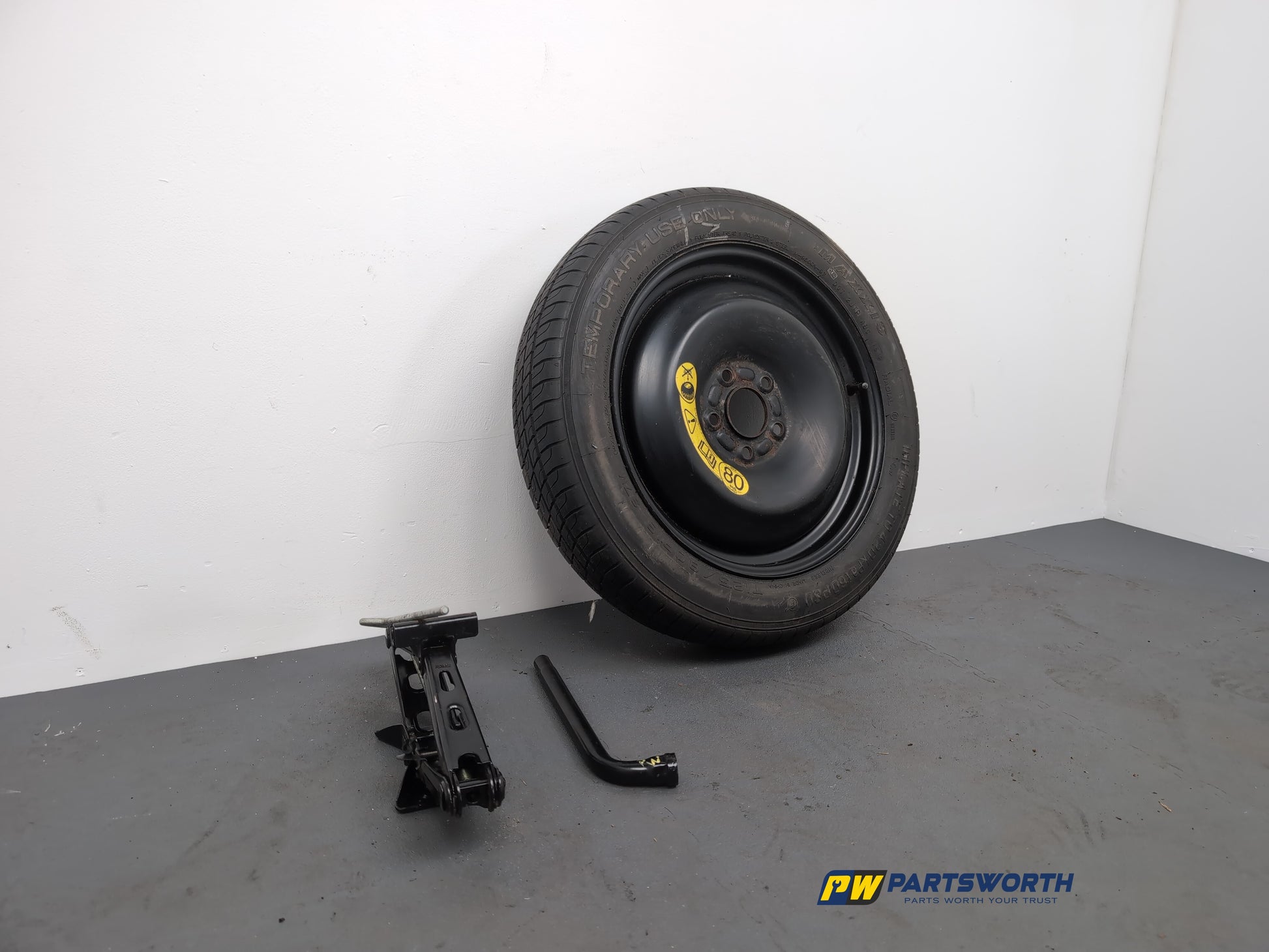 Space Saver Spare Wheel and Tool Kit  3