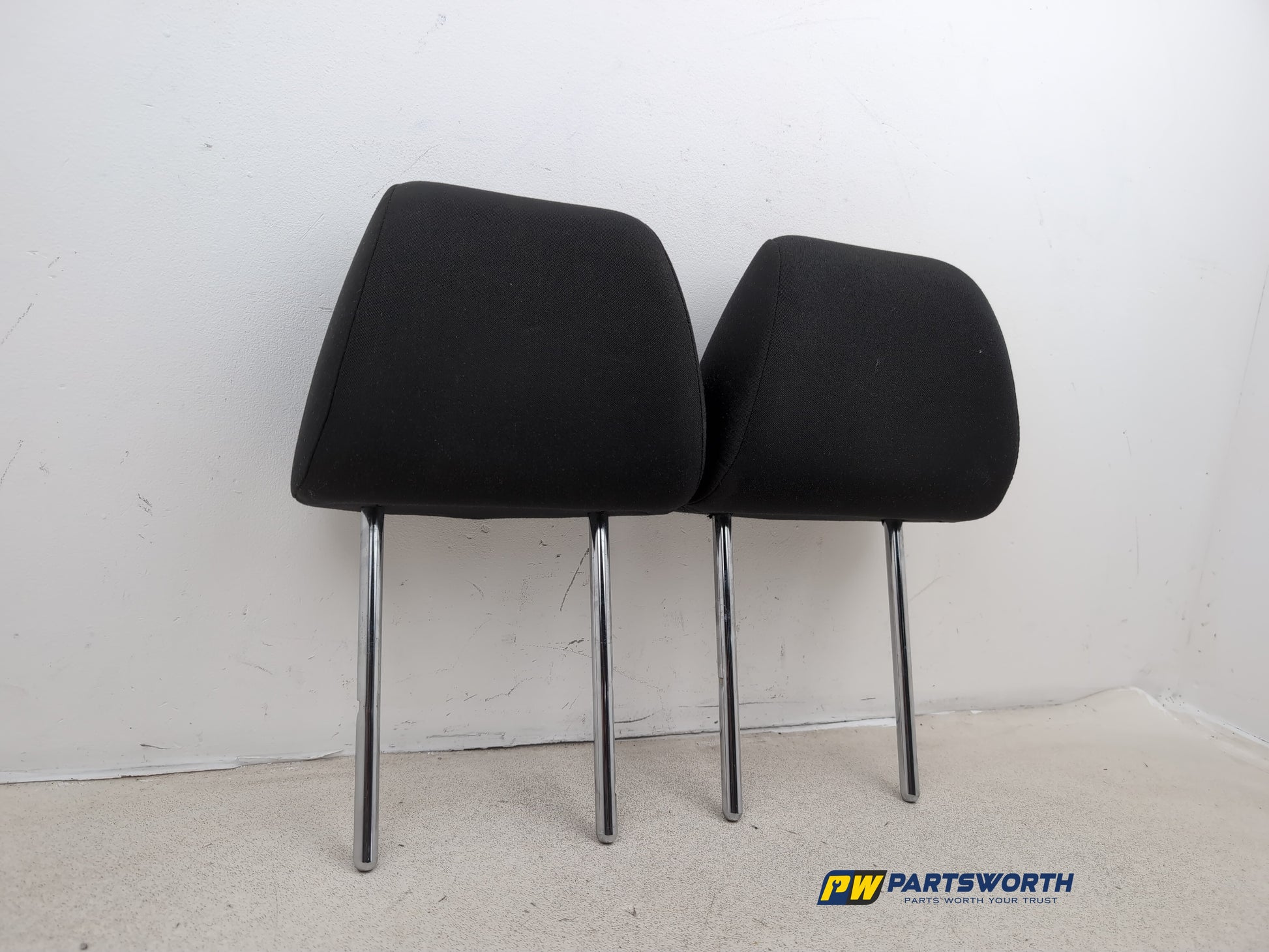 Headrest Front Pair 3