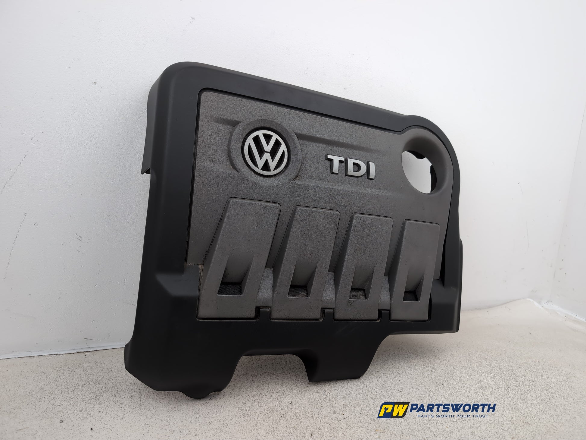 Engine Cover 3