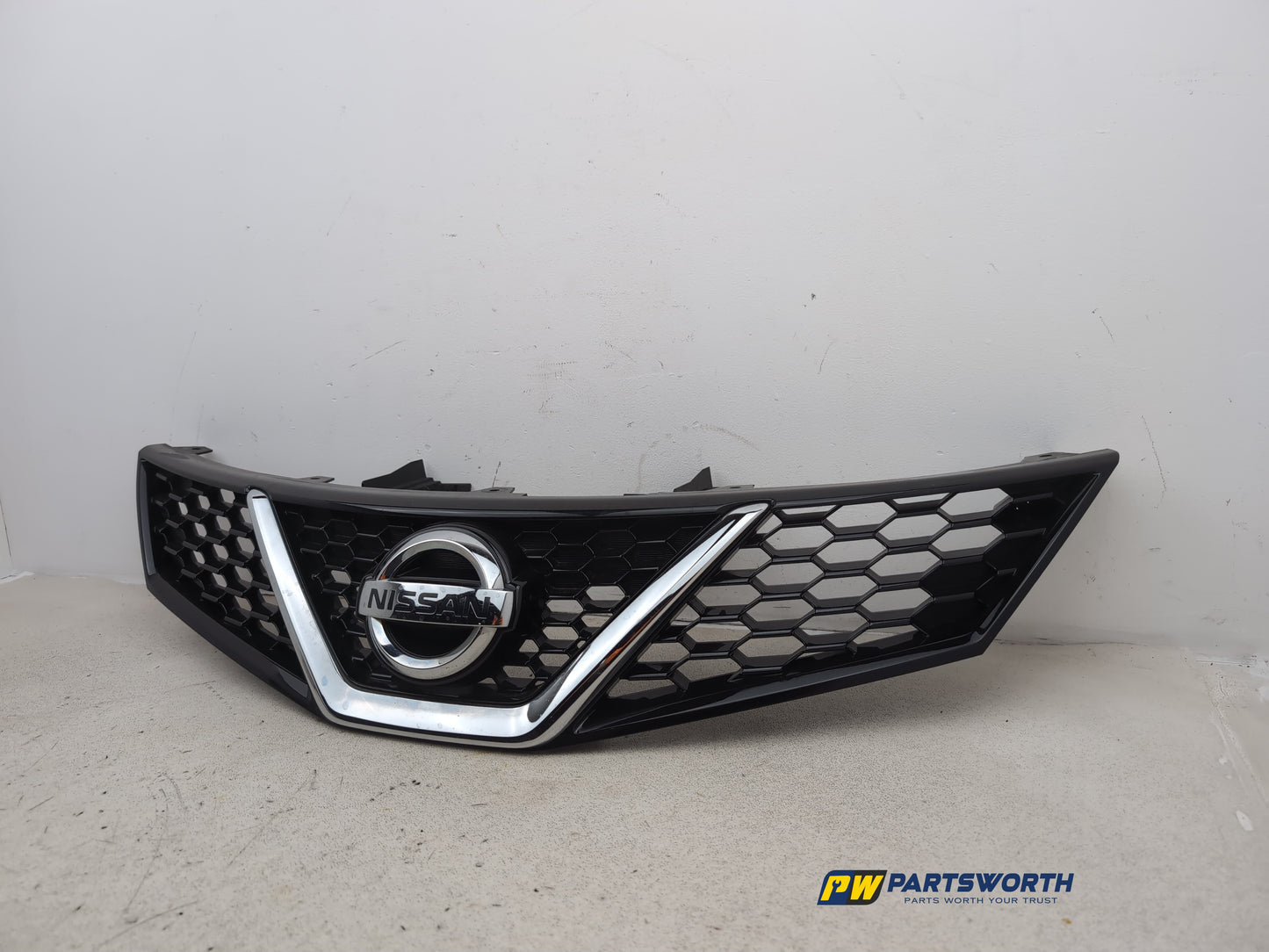 Grille Front 6
