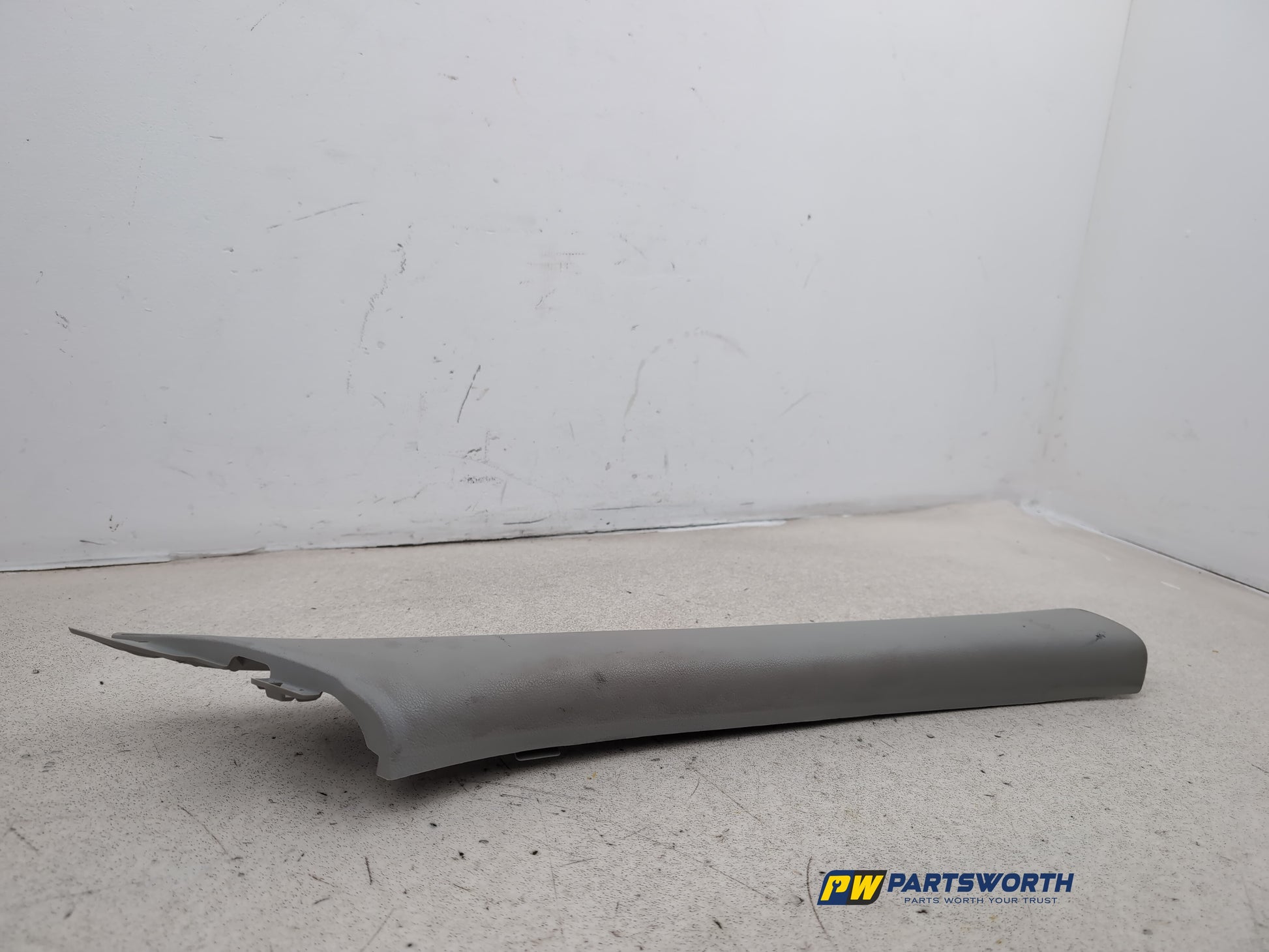 RH A Pillar Trim  5