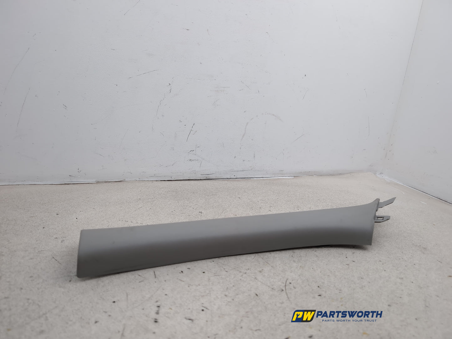 LH A Pillar Trim  6