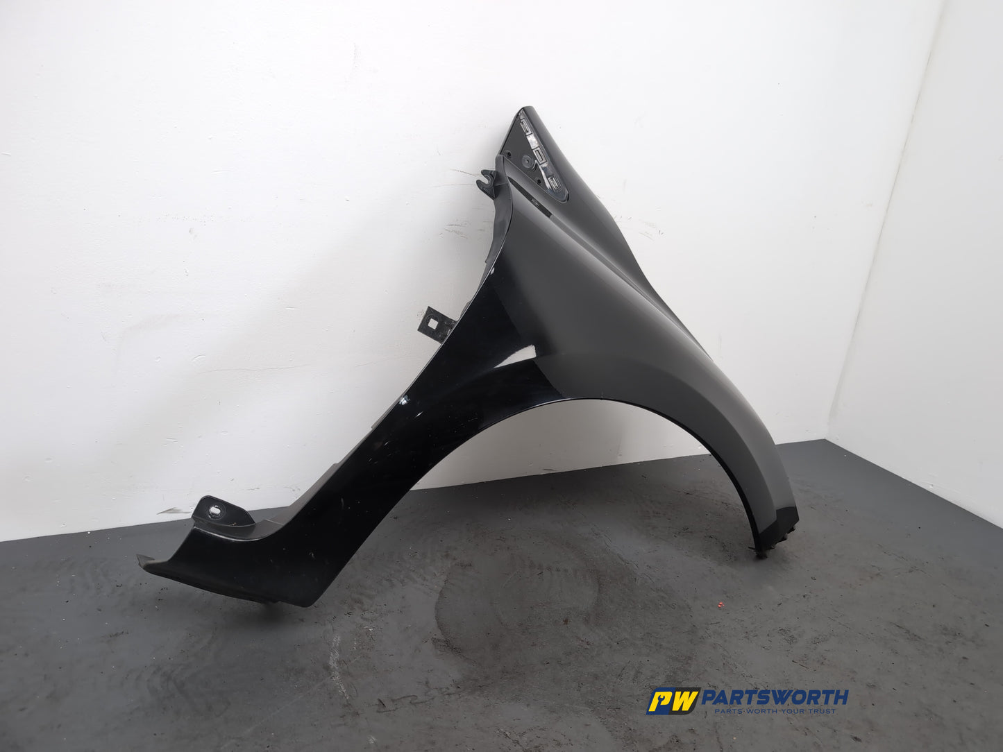 Wing Front RH 6