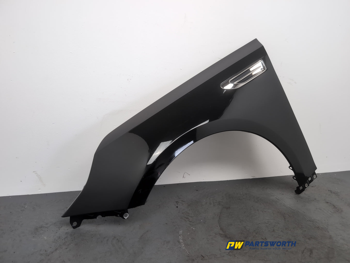 Wing Front LH 6