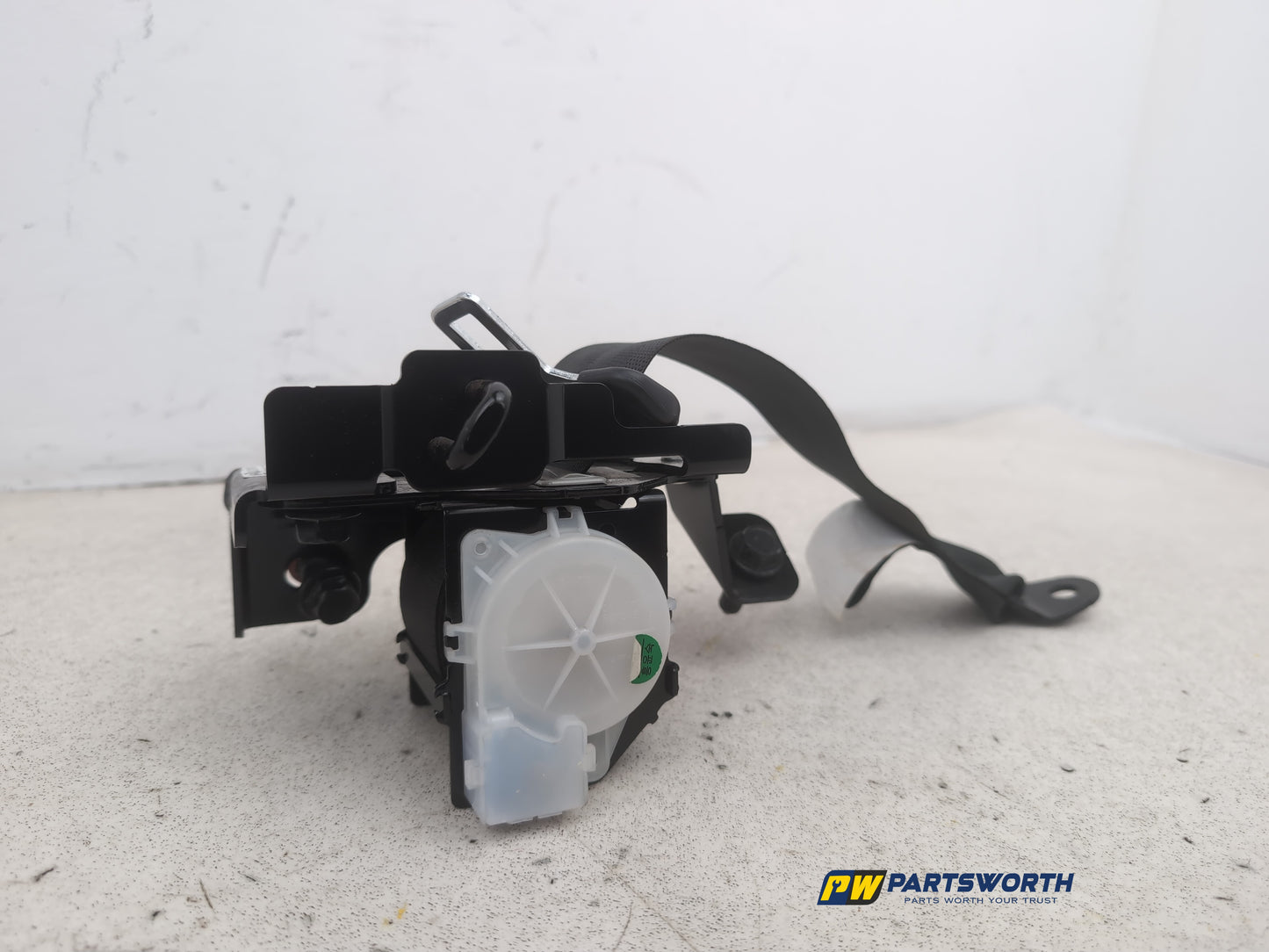 Seat Belt Rear LH 5