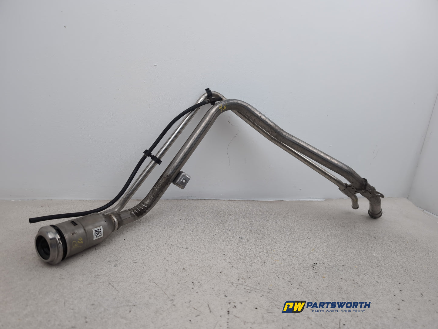 Fuel filler neck 5