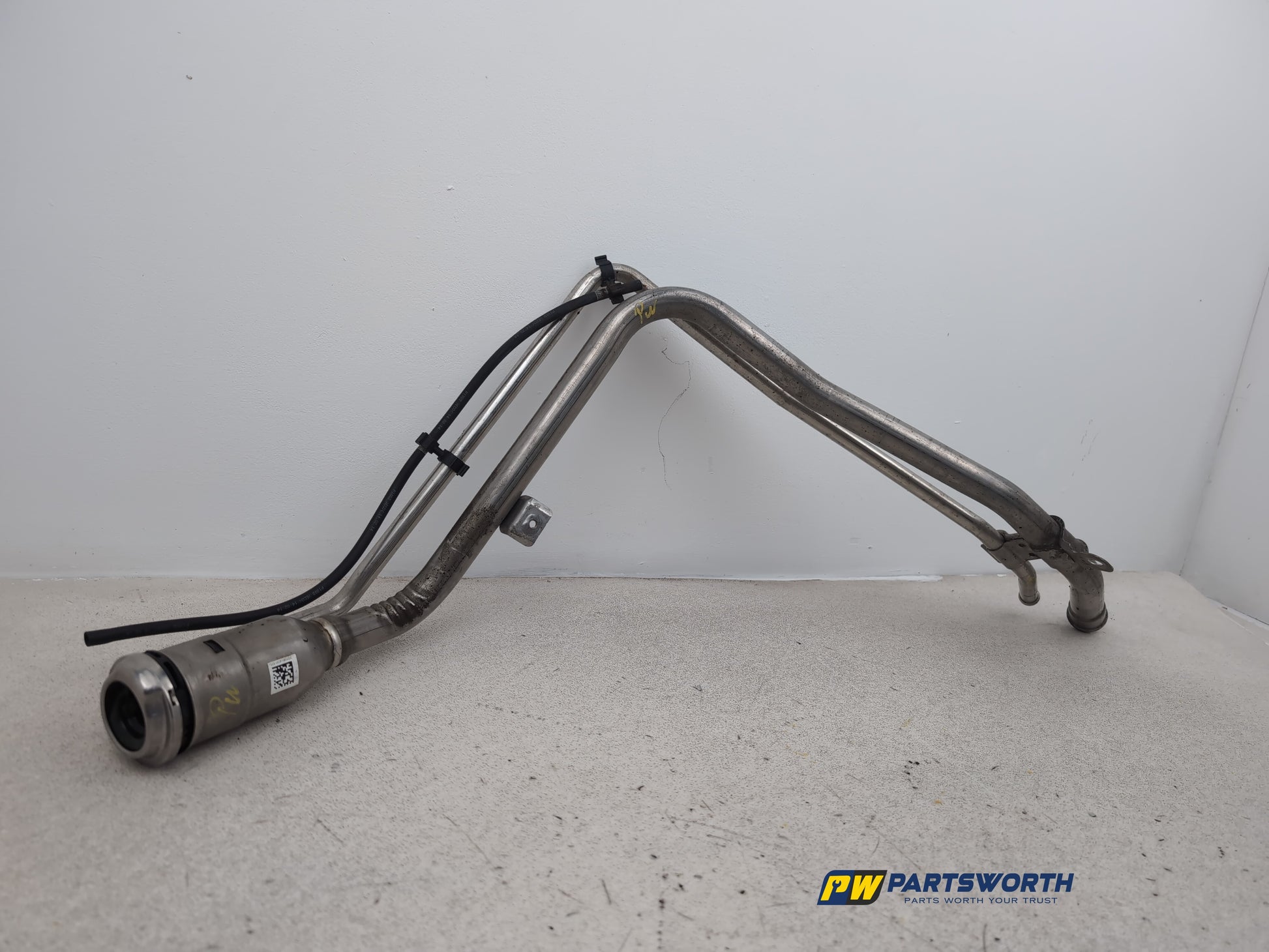 Fuel filler neck 5