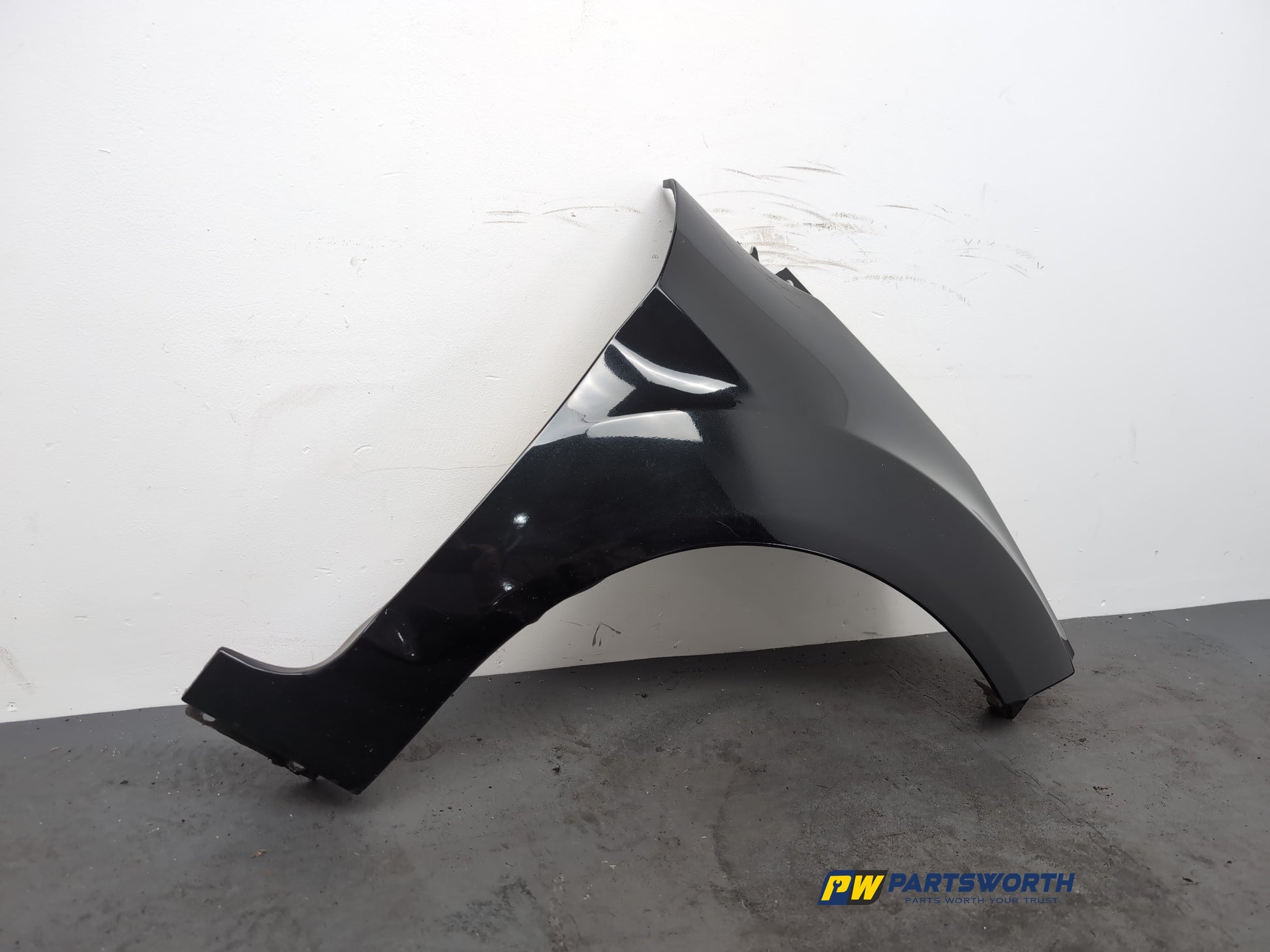 Wing Front RH 6