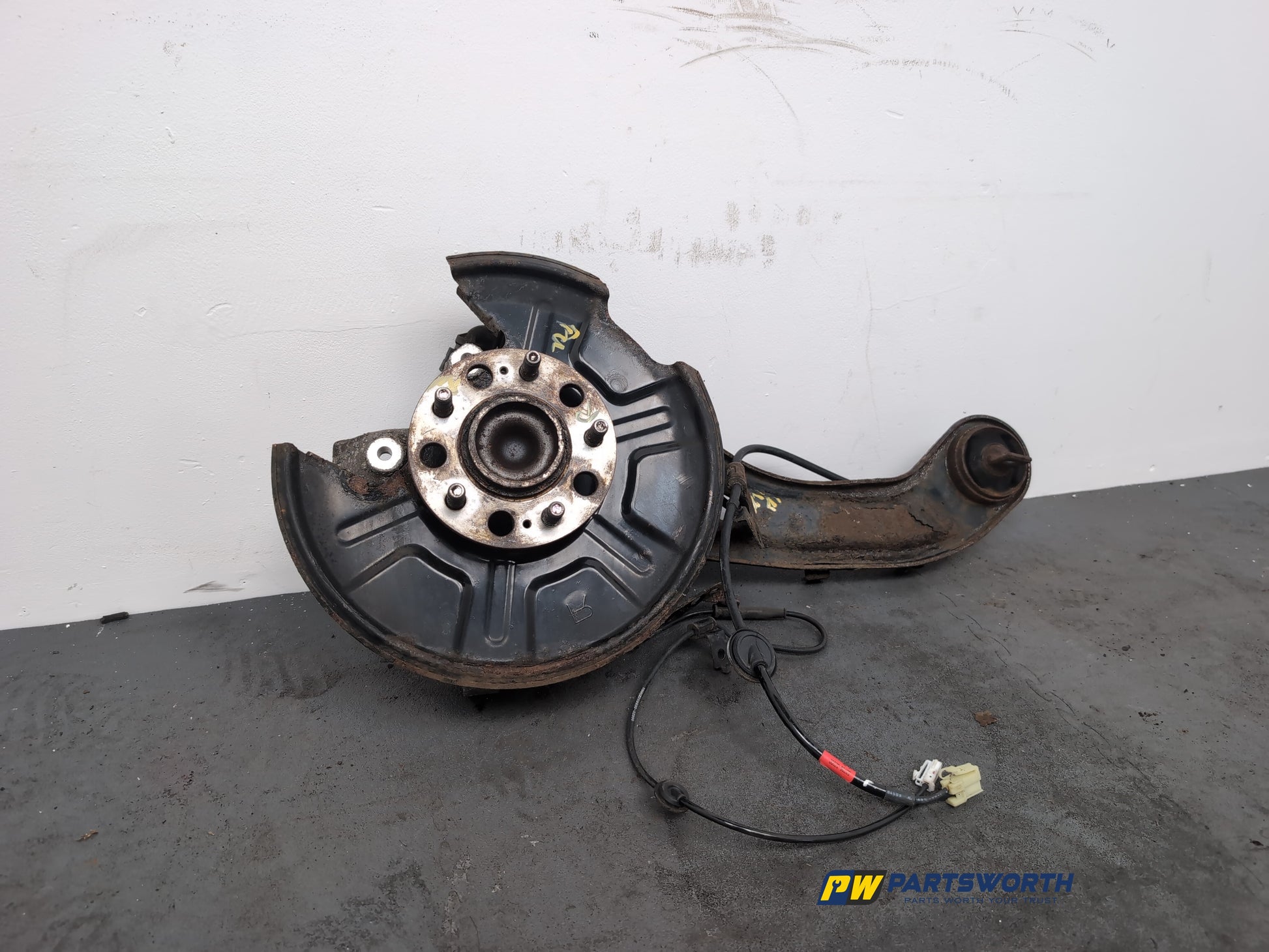 Wheel Hub Rear RH 5