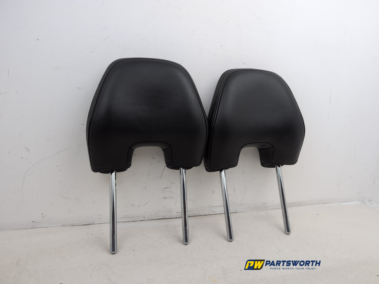 Headrest Front Pair 5