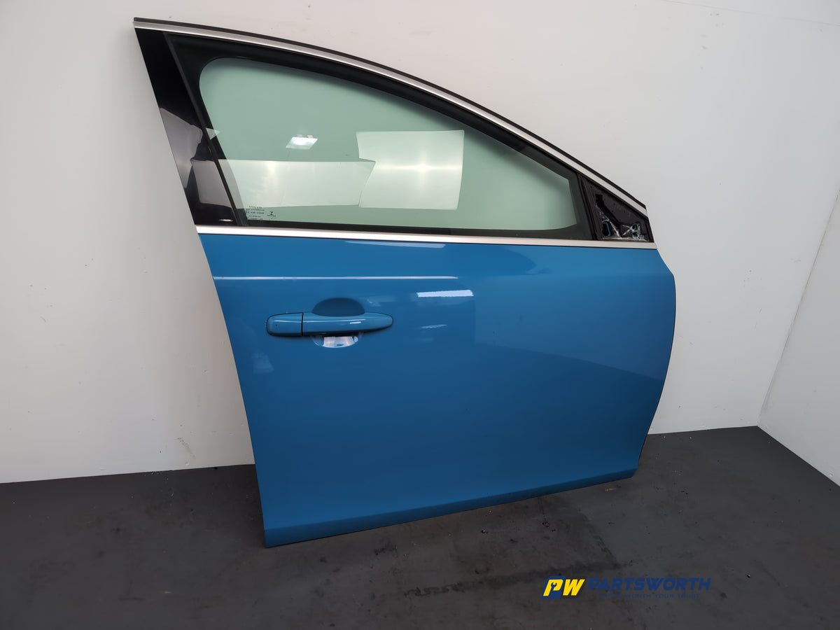 Door Front RH 3