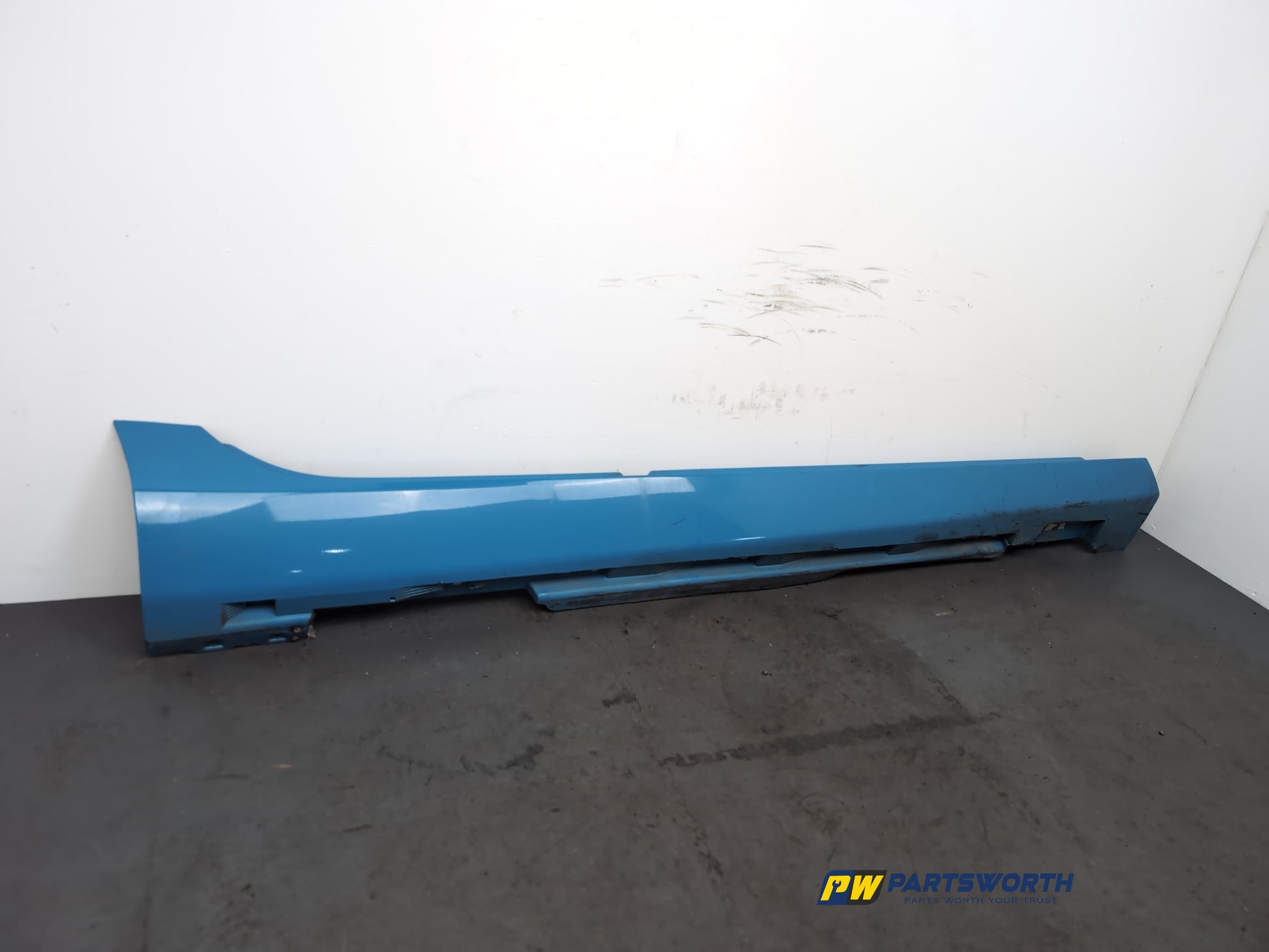 Side Skirt RH 5