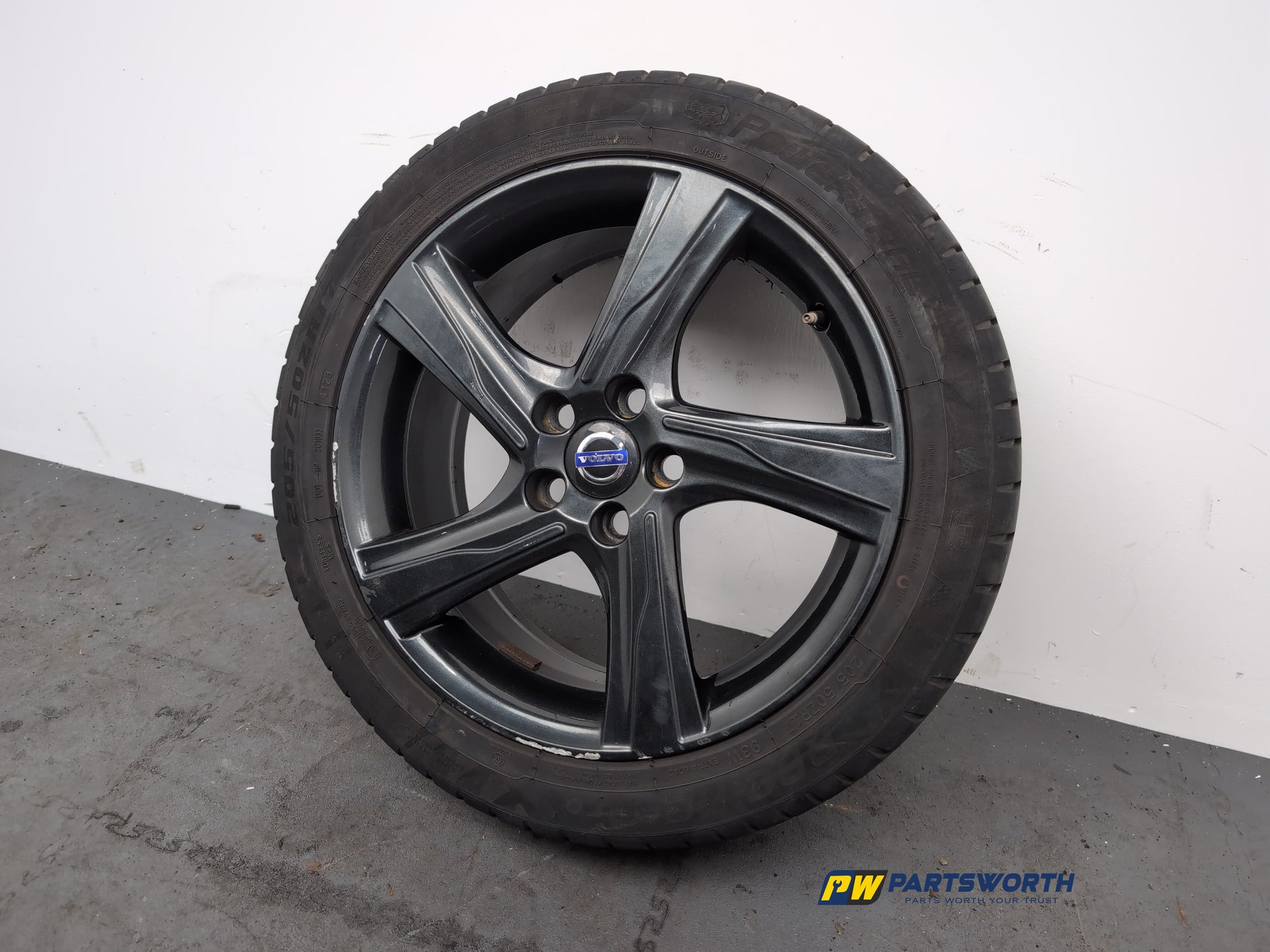 Wheel Road Alloy 6