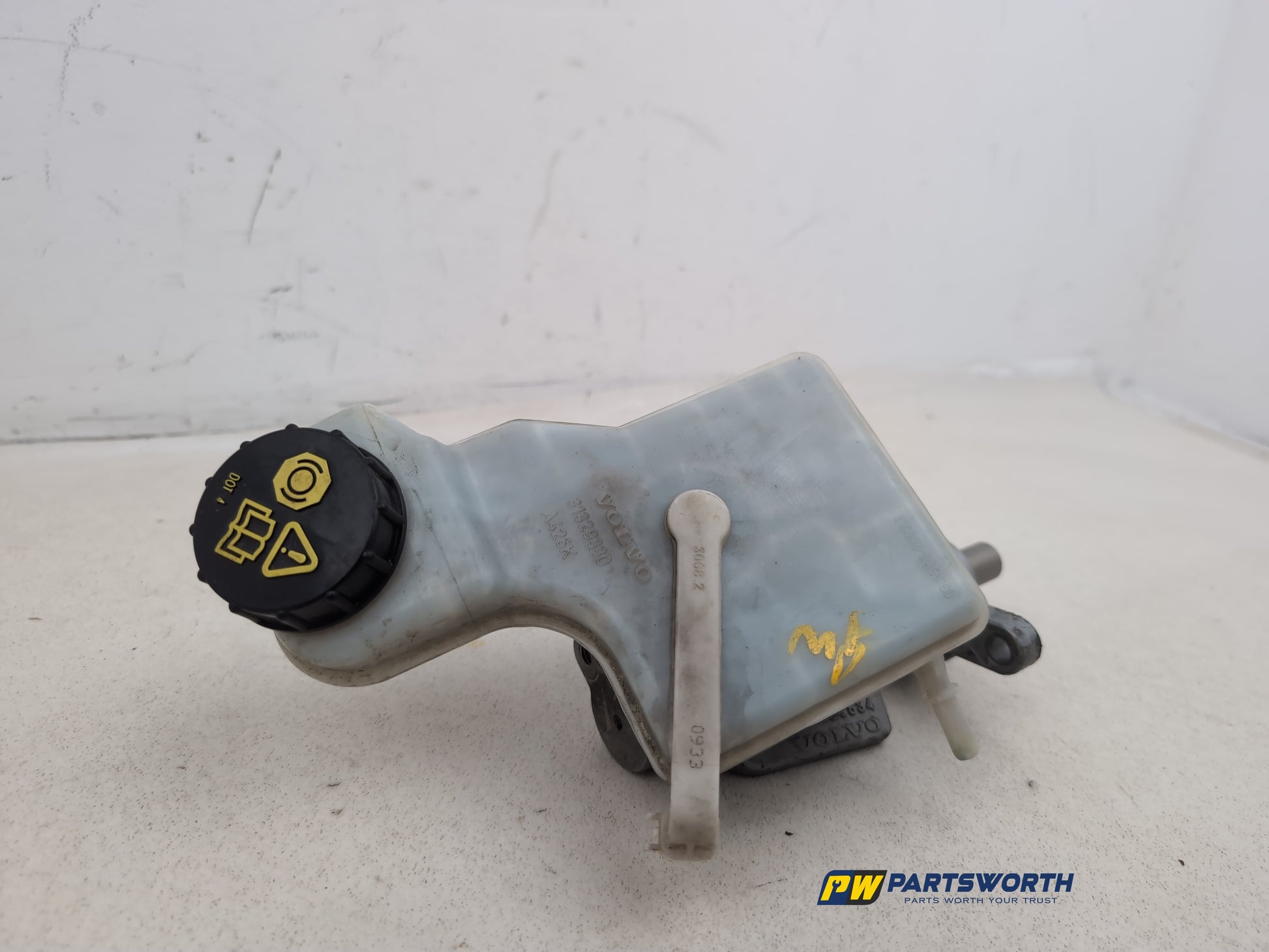 Brake Master Cylinder Assembly 6