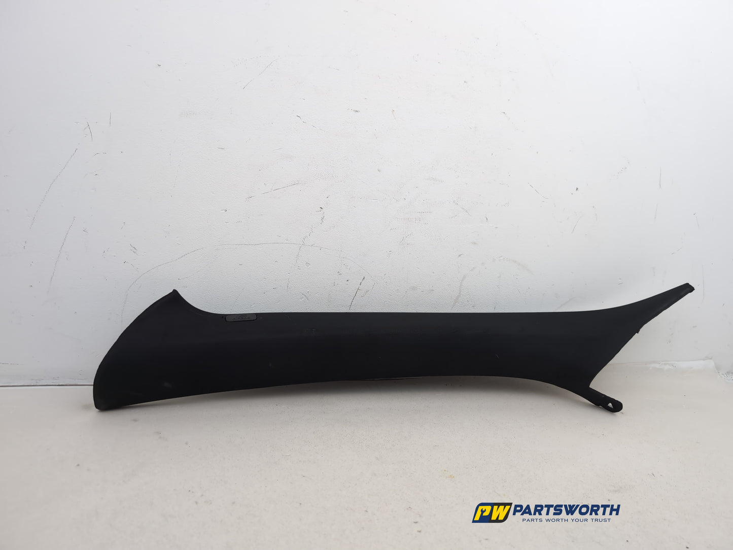 LH A Pillar Trim  5