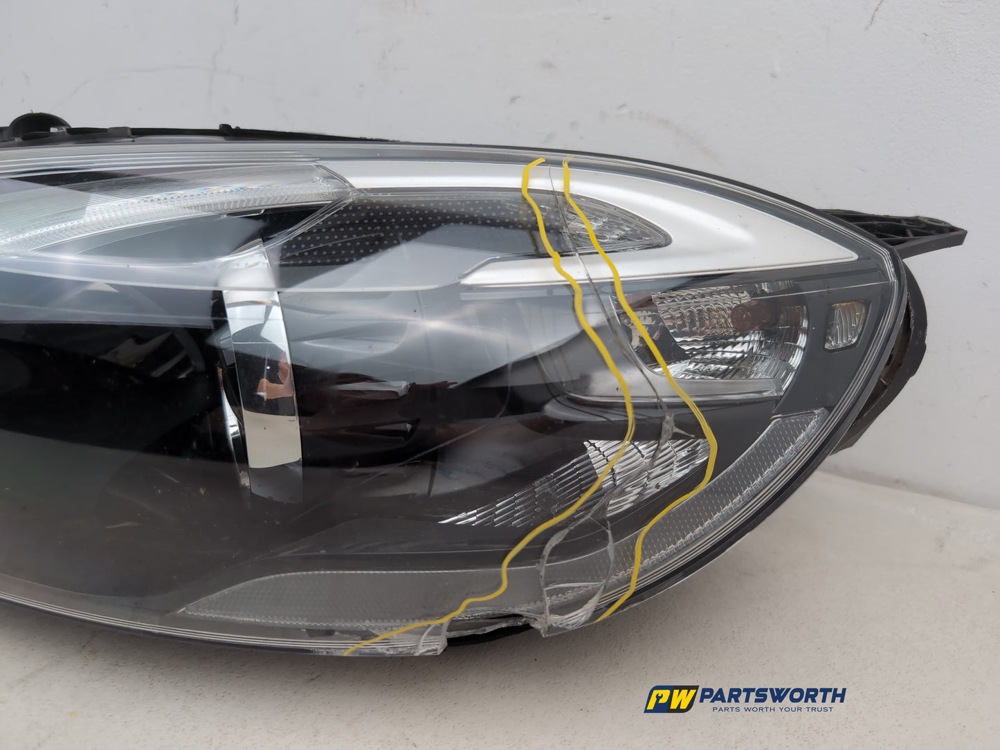 Headlamp LH 6