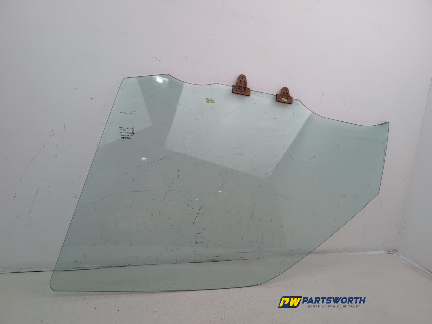 Door Glass Front LH 6