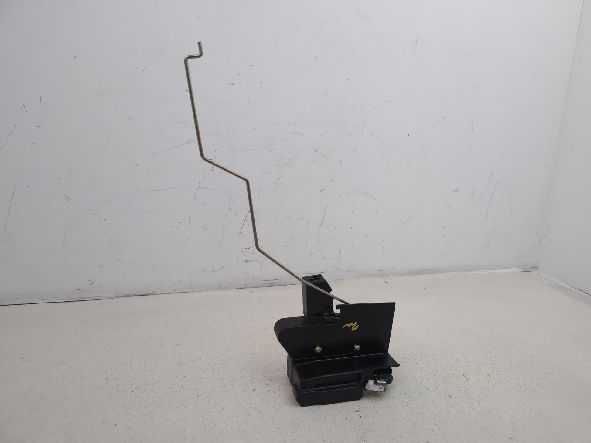 Door Lock Front RH 4