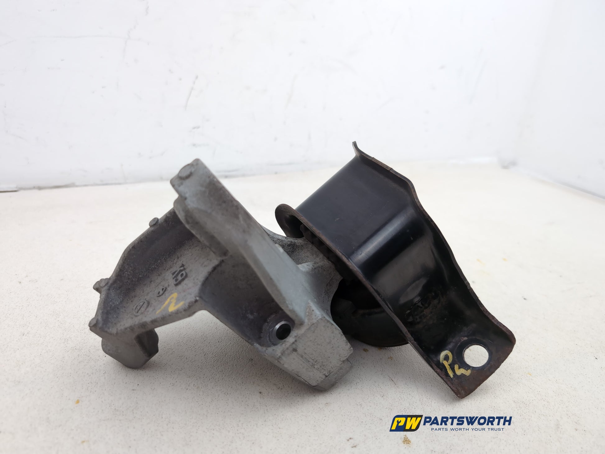 Engine Mounting RH 5