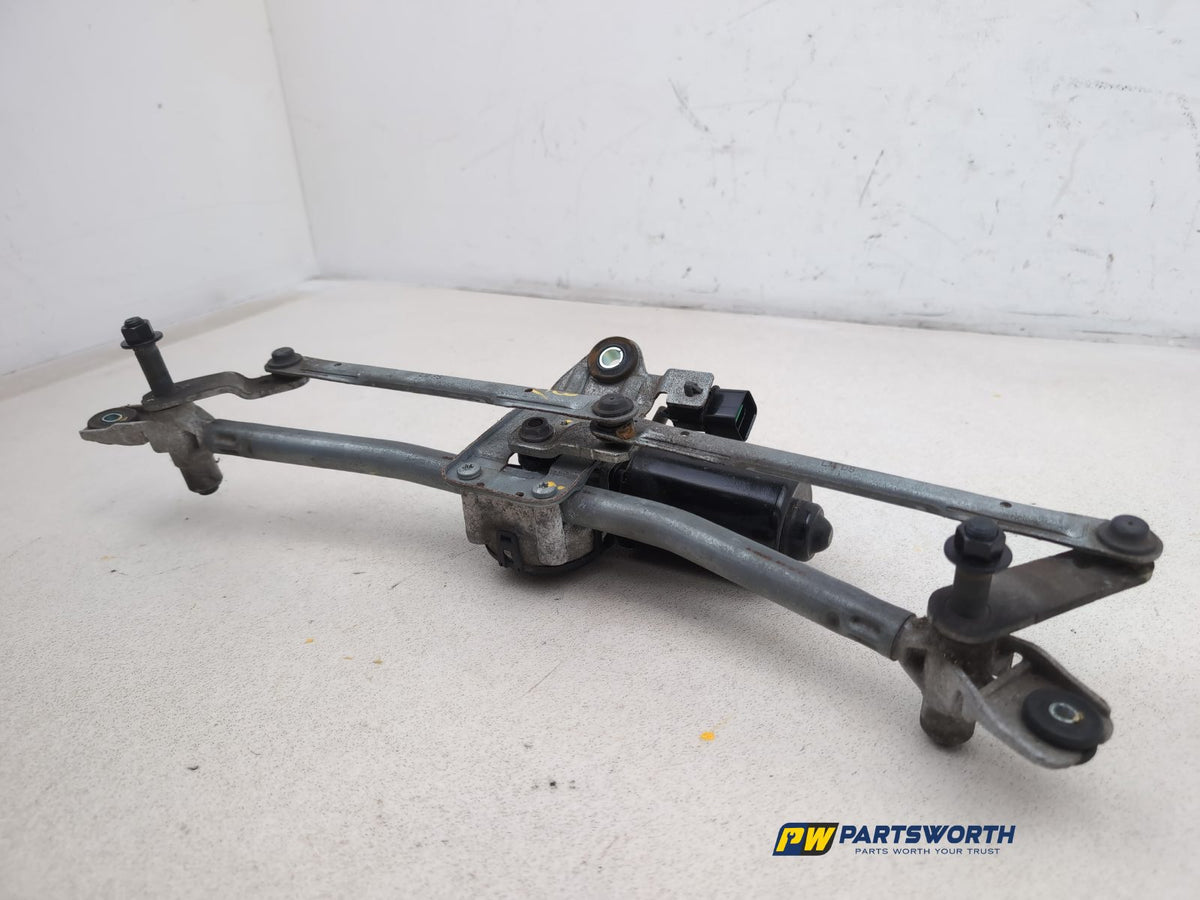 Front Wiper Motor & Mechanism / Linkage 3