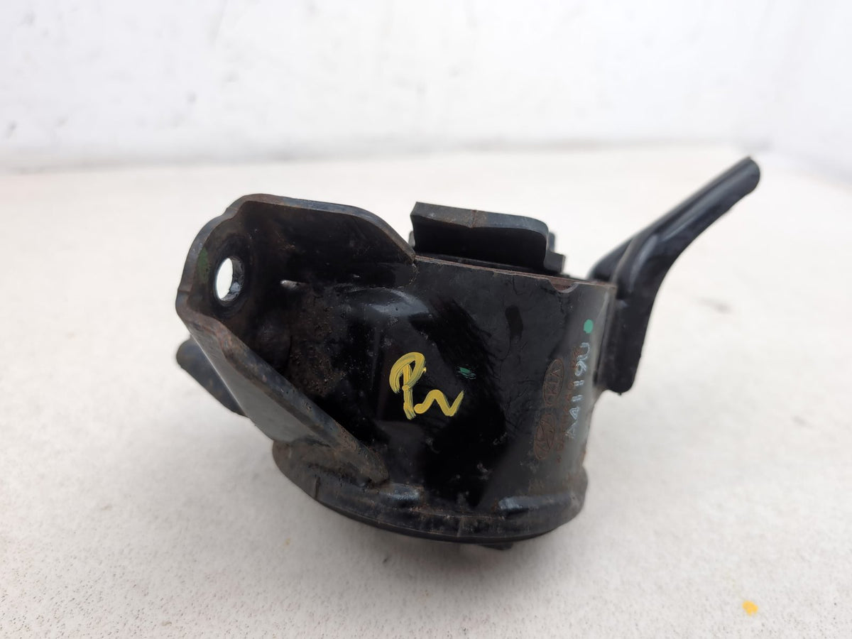 Engine Mounting Bracket 3