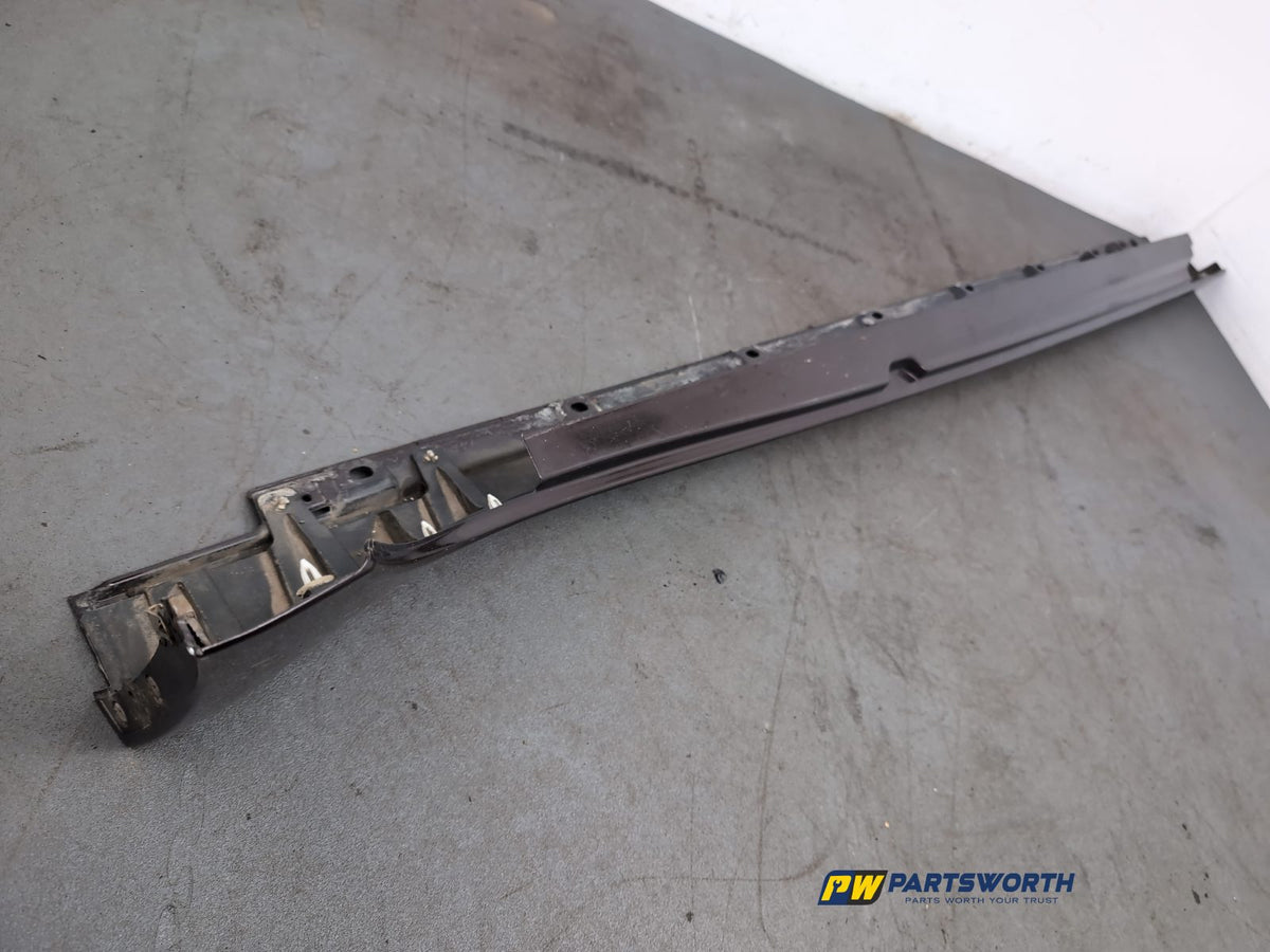 Side Skirt RH 3