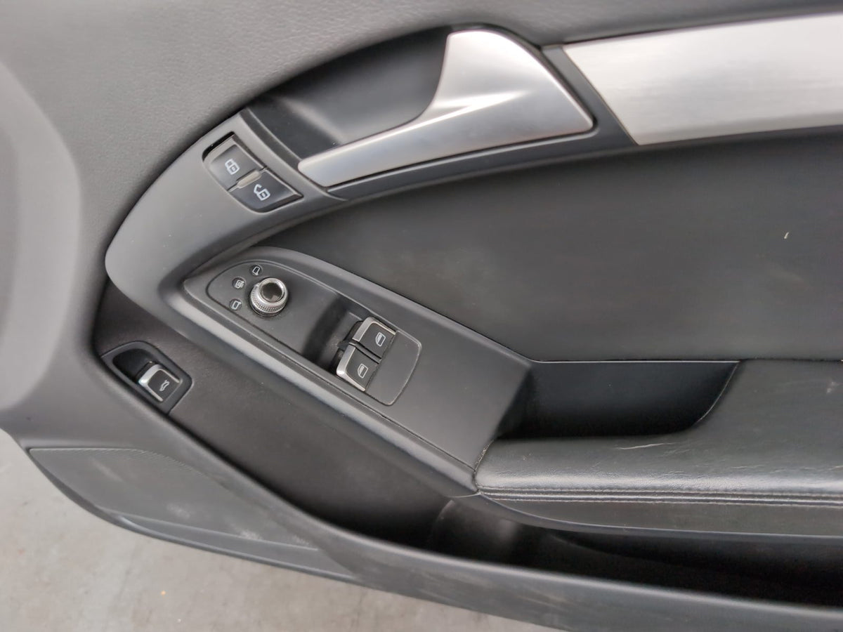 Door Front RH 10