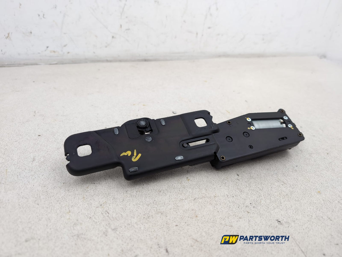 Tailgate Lock 3