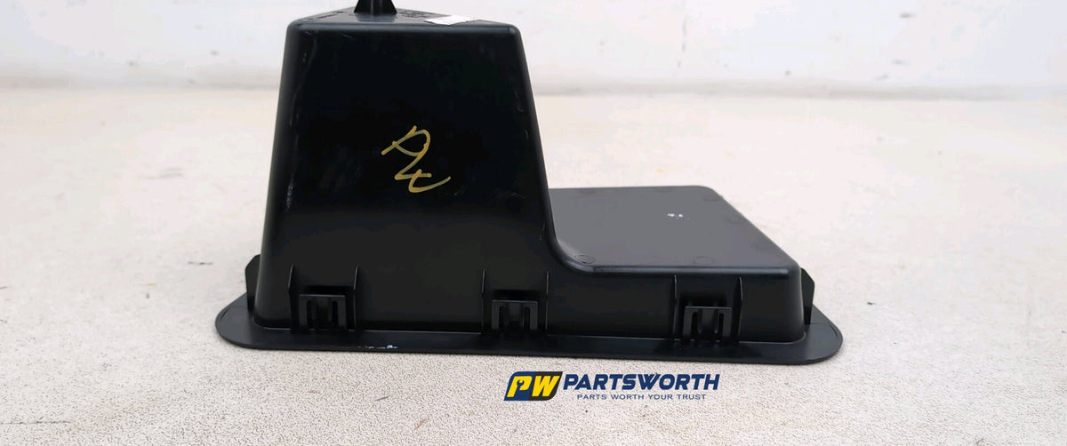BMW 6 SERIES 640D M SPORT F13 BOOT STORAGE COMPARTMENT RIGHT SIDE 2012-2018 3