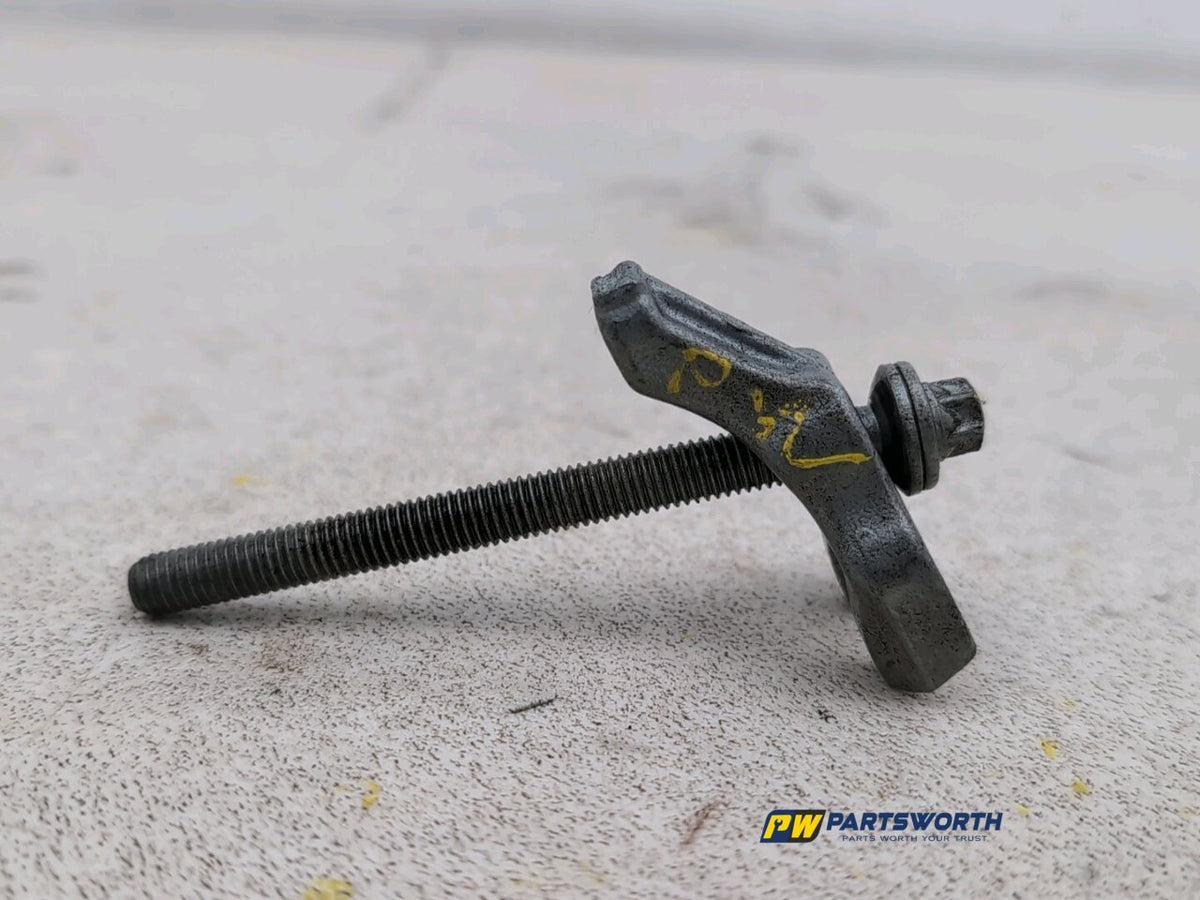 BMW 6 SERIES 640D M SPORT GRAN COUPE F13 FUEL INJECTOR BRACKET X1 8578607 12-18 3