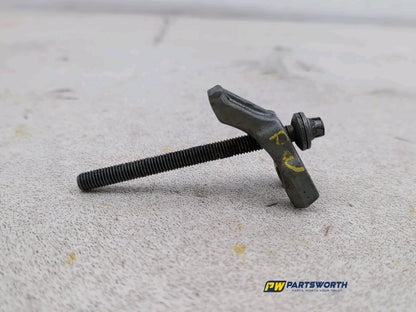 BMW 6 SERIES 640D F13 3.0L DIESEL N57D30B X1 FUEL INJECTOR BRACKET 8578607 12-18 3