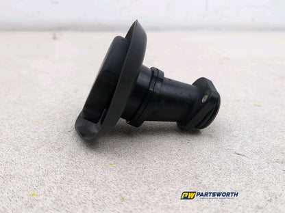JAGUAR XE PORTFOLIO D AUTO X760 2.0L DIESEL OIL FILLER NECK G4D36763AA 2015-2019 3