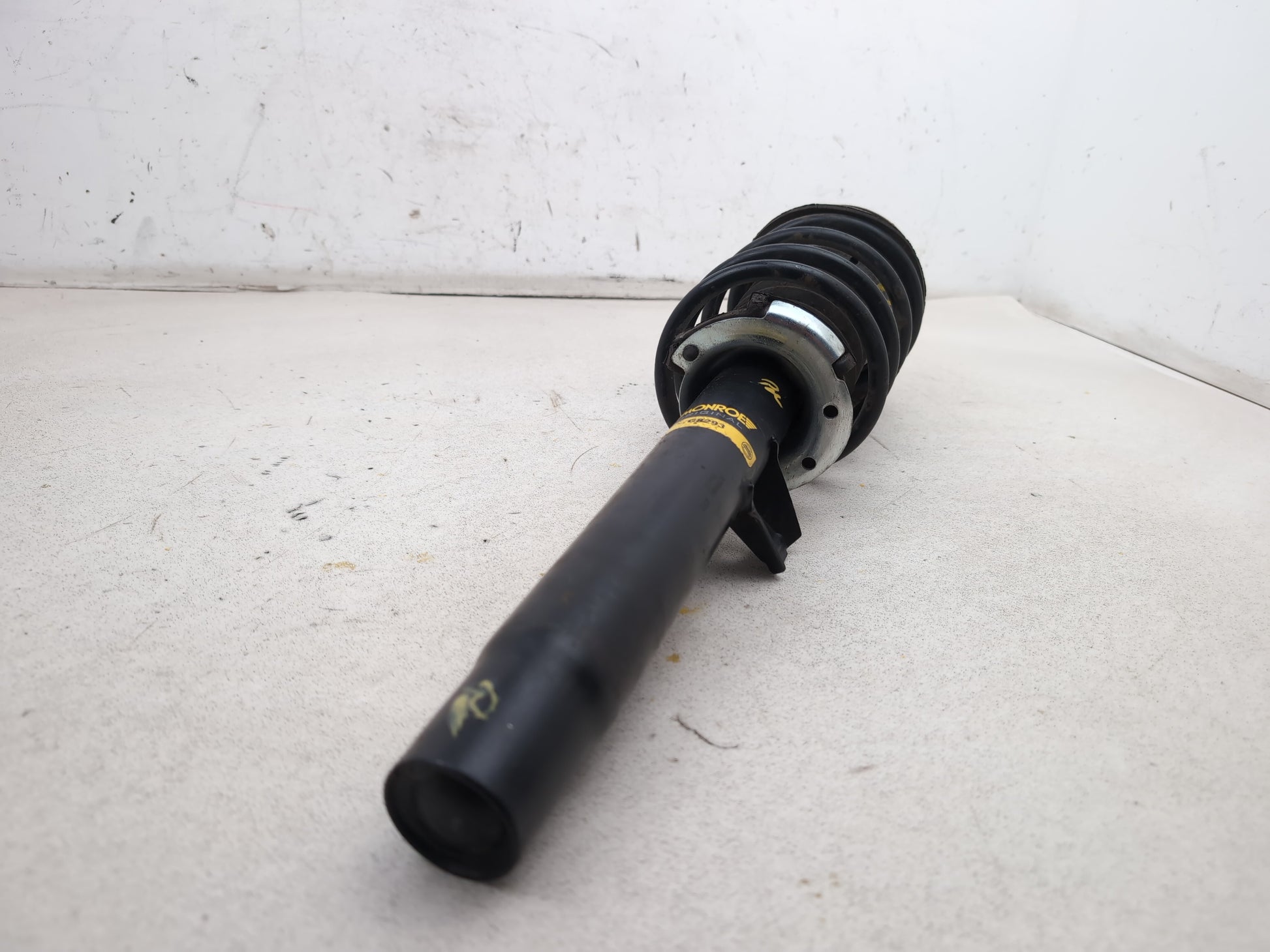 Bmw 1 Series 118d M Sport Shock Absorber Front Left Lh 20v01992 2004-2011 - photo 6