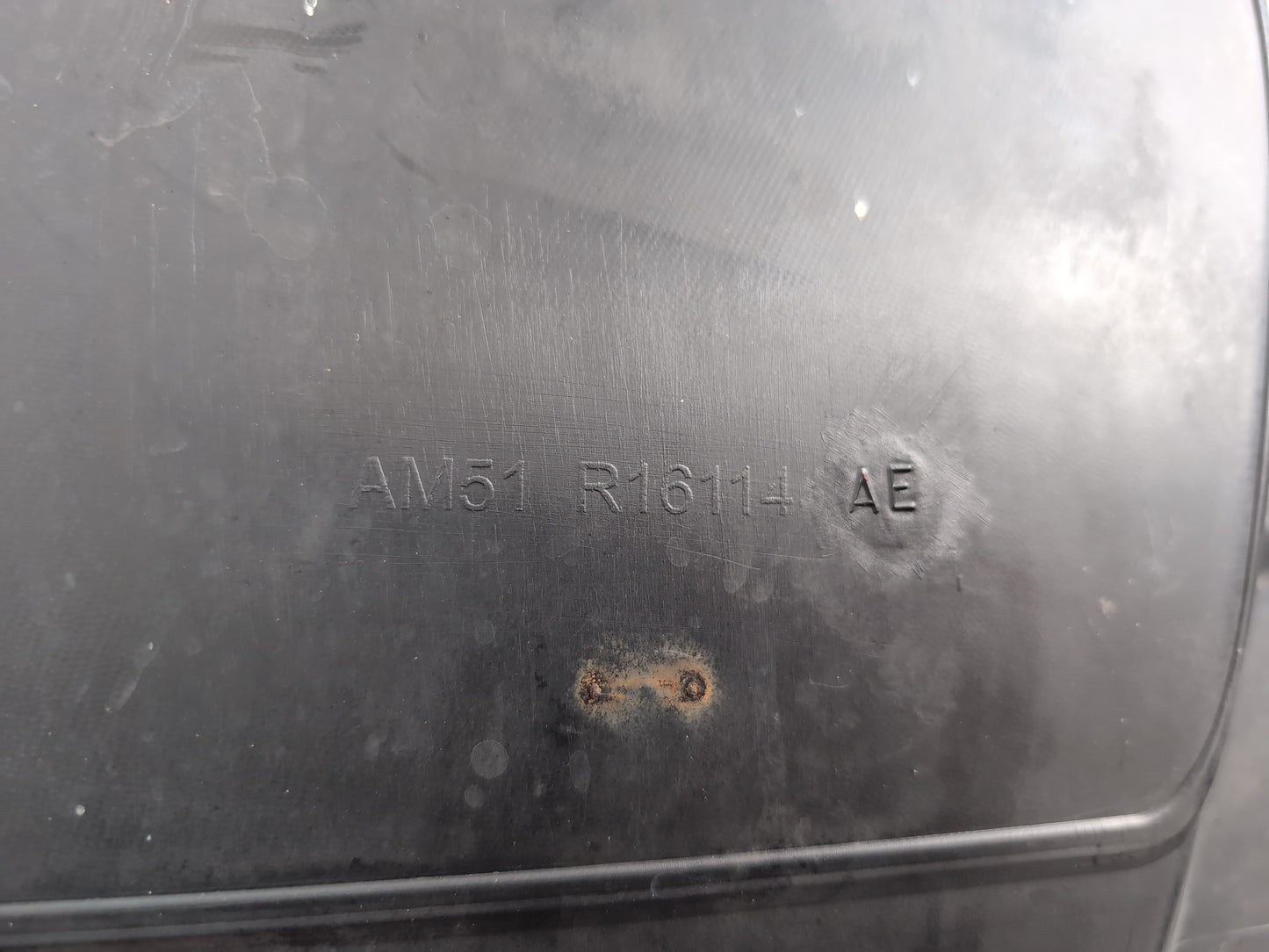 Moulding Wheel Arch Front RH 5