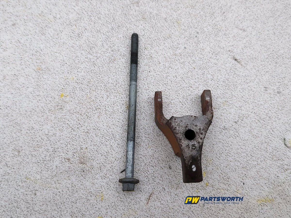 JAGUAR XE PORTFOLIO D AUTO X760 2.0L DIESEL FUEL INJECTOR CLAMP X1 G4D36K540AC 6