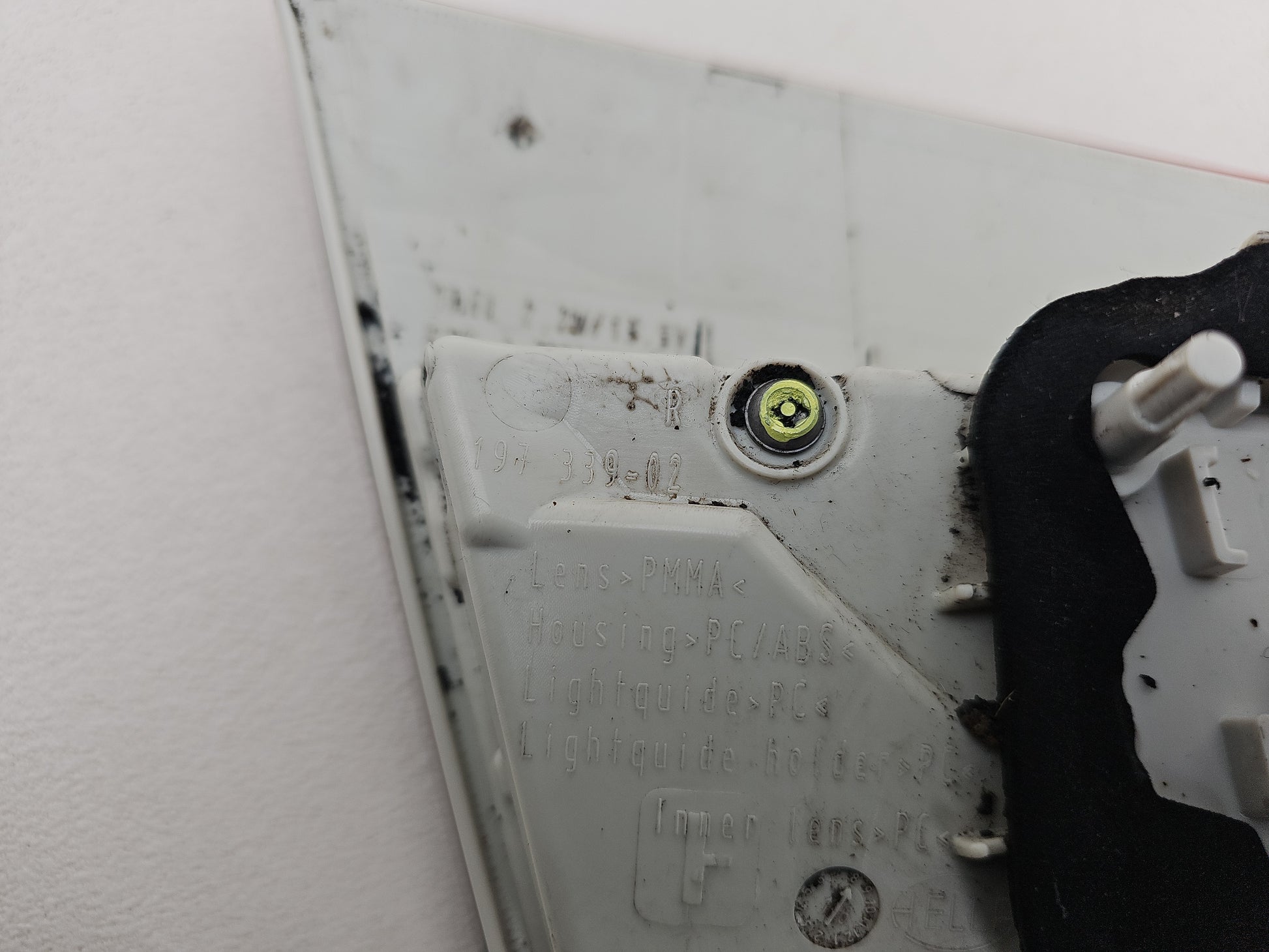 Lamp Assembly Rear Fog RH 6