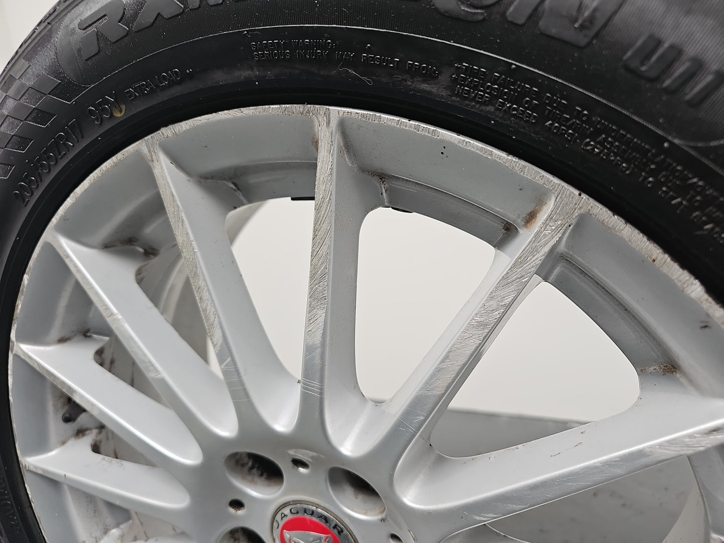 Jaguar Xe X760 17" Inch Alloy Wheel With Tyre 205/55/R17 Gx73-1007-Ta - photo 6