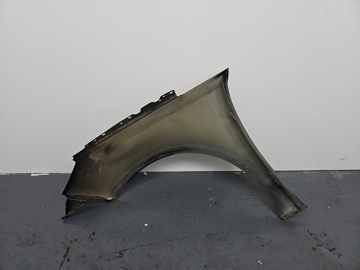 Wing Front RH 6