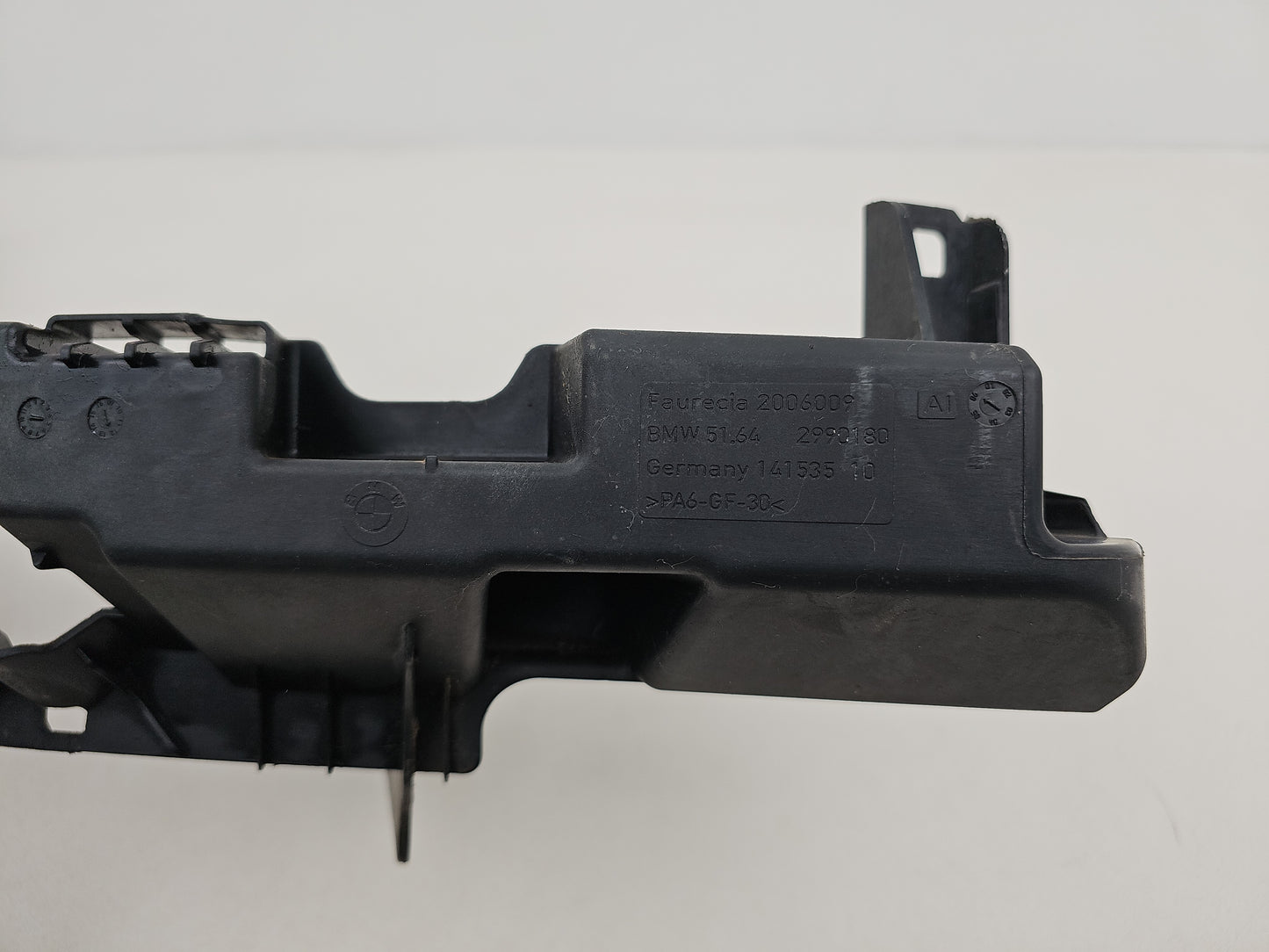 Headlamp Panel Support Bracket RH 6